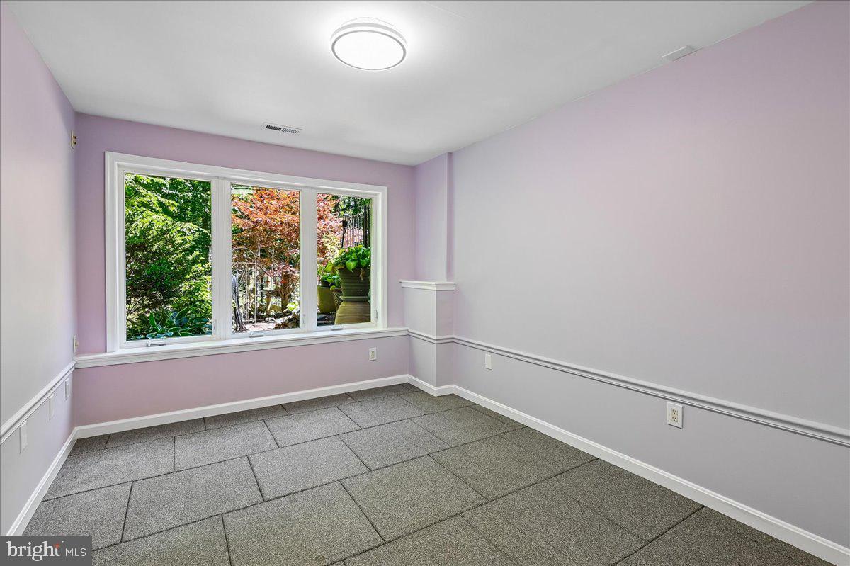 DAVIDSONVILLE - Residential