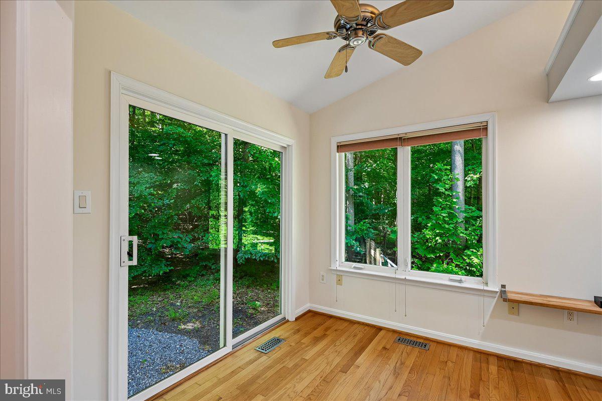 DAVIDSONVILLE - Residential