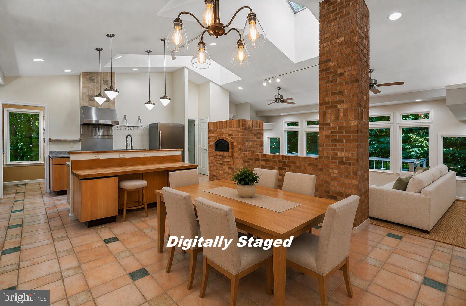 DAVIDSONVILLE - Residential