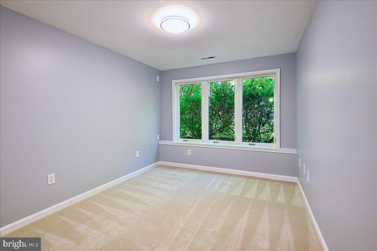 DAVIDSONVILLE - Residential