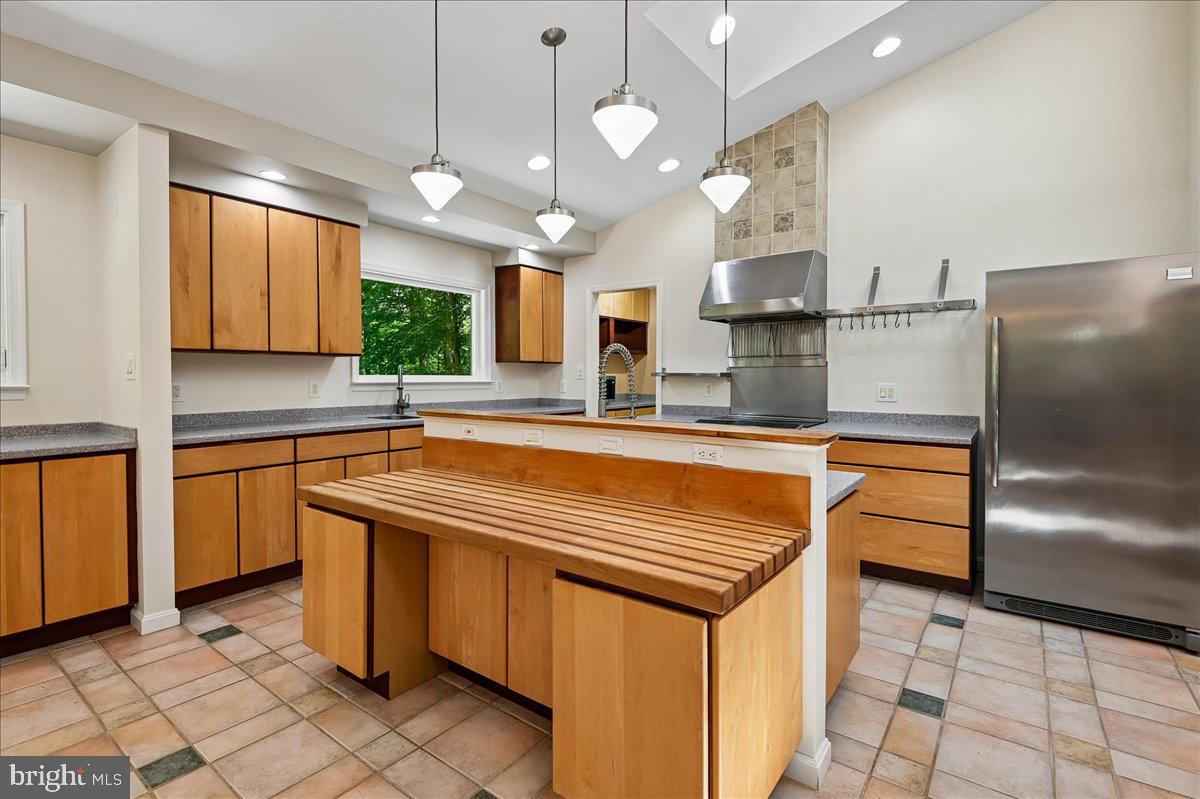 DAVIDSONVILLE - Residential