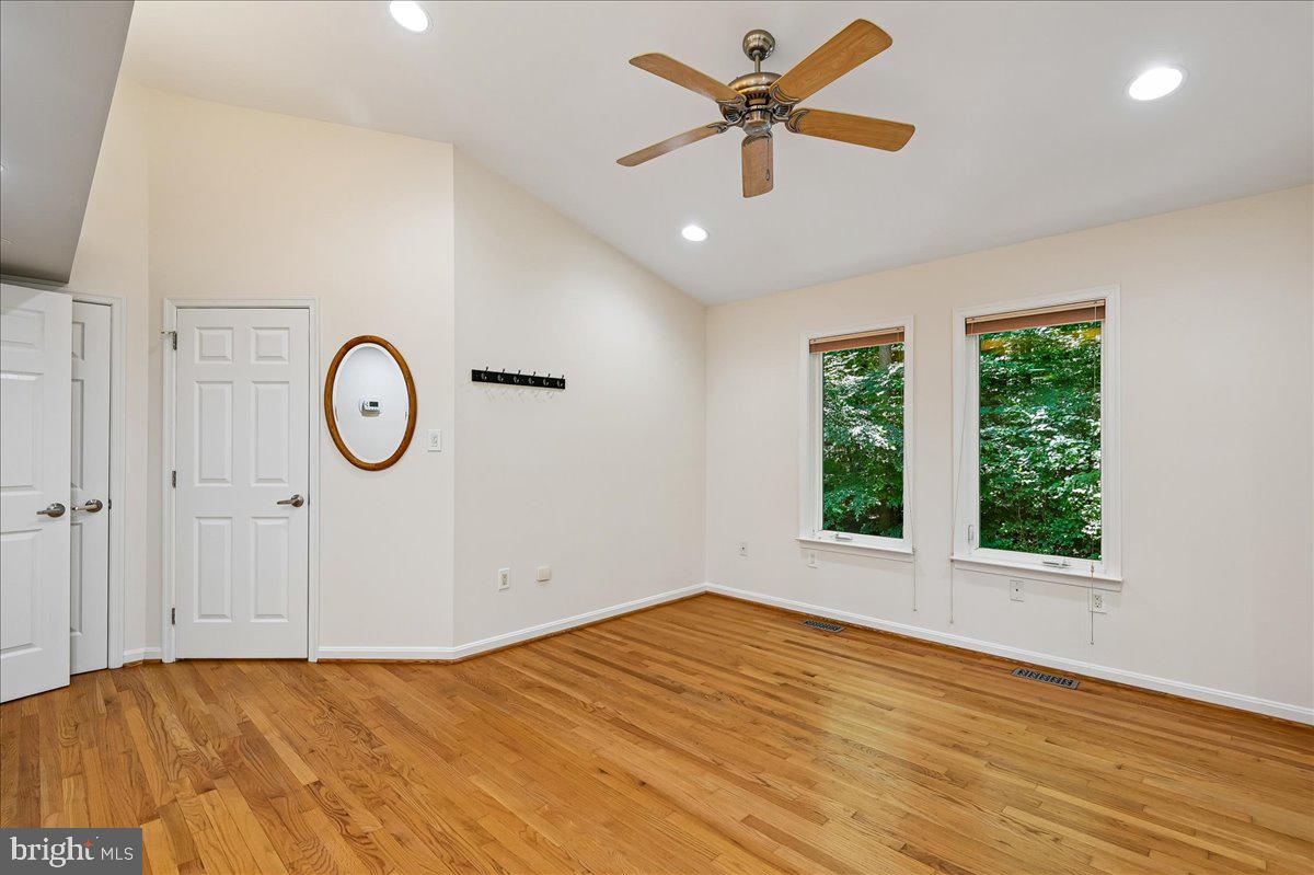 DAVIDSONVILLE - Residential