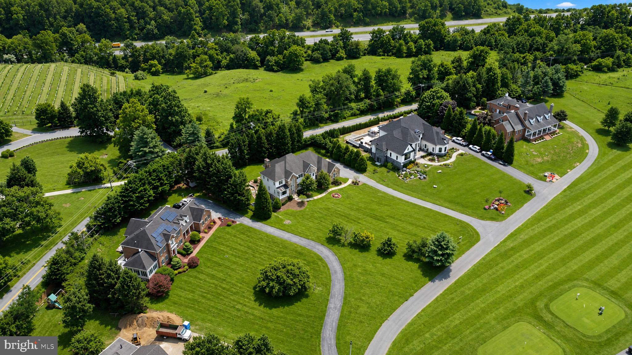HAYFIELDS - Residential