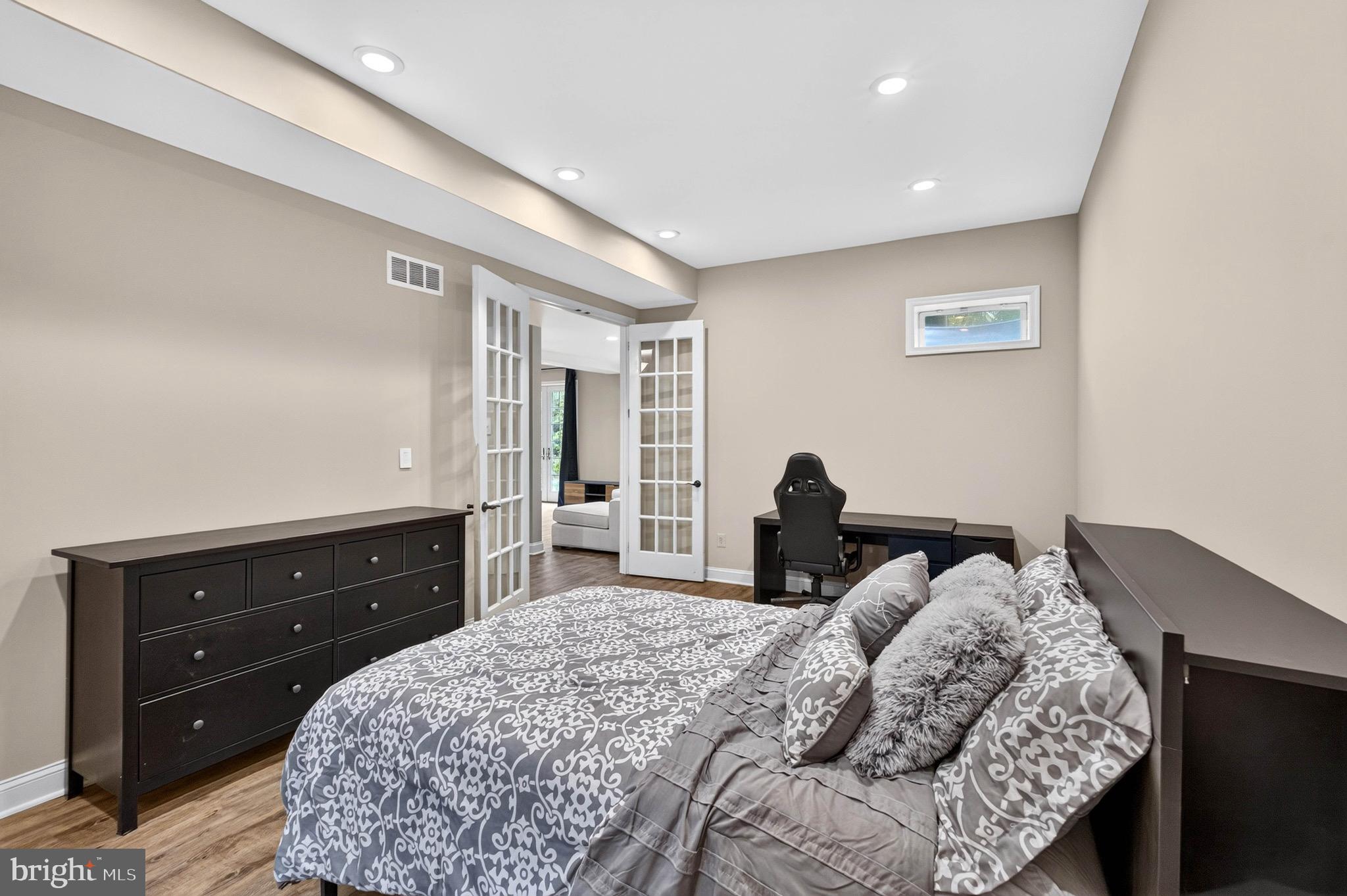 HAYFIELDS - Residential