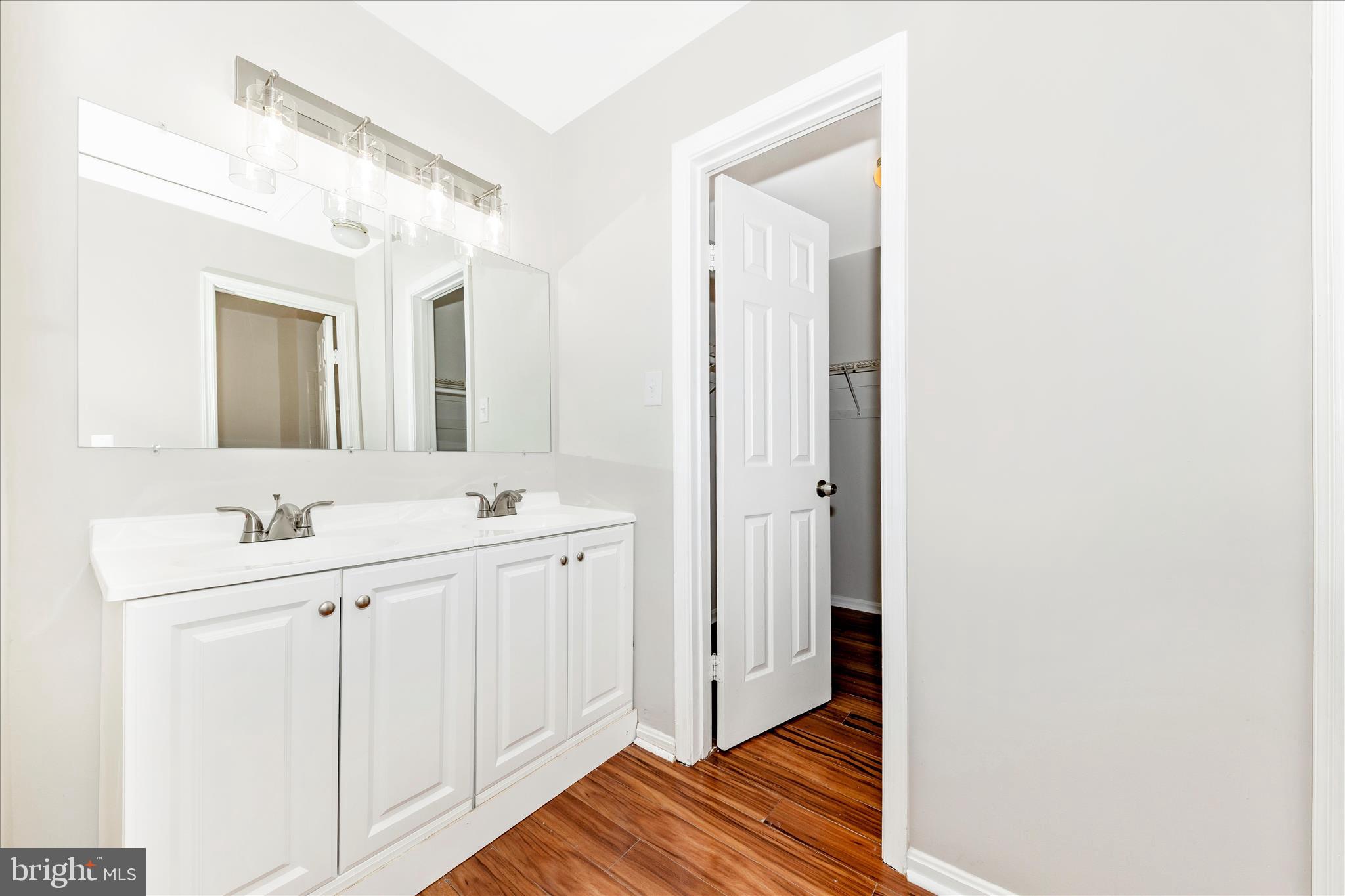 WOODFIELD - Residential Lease