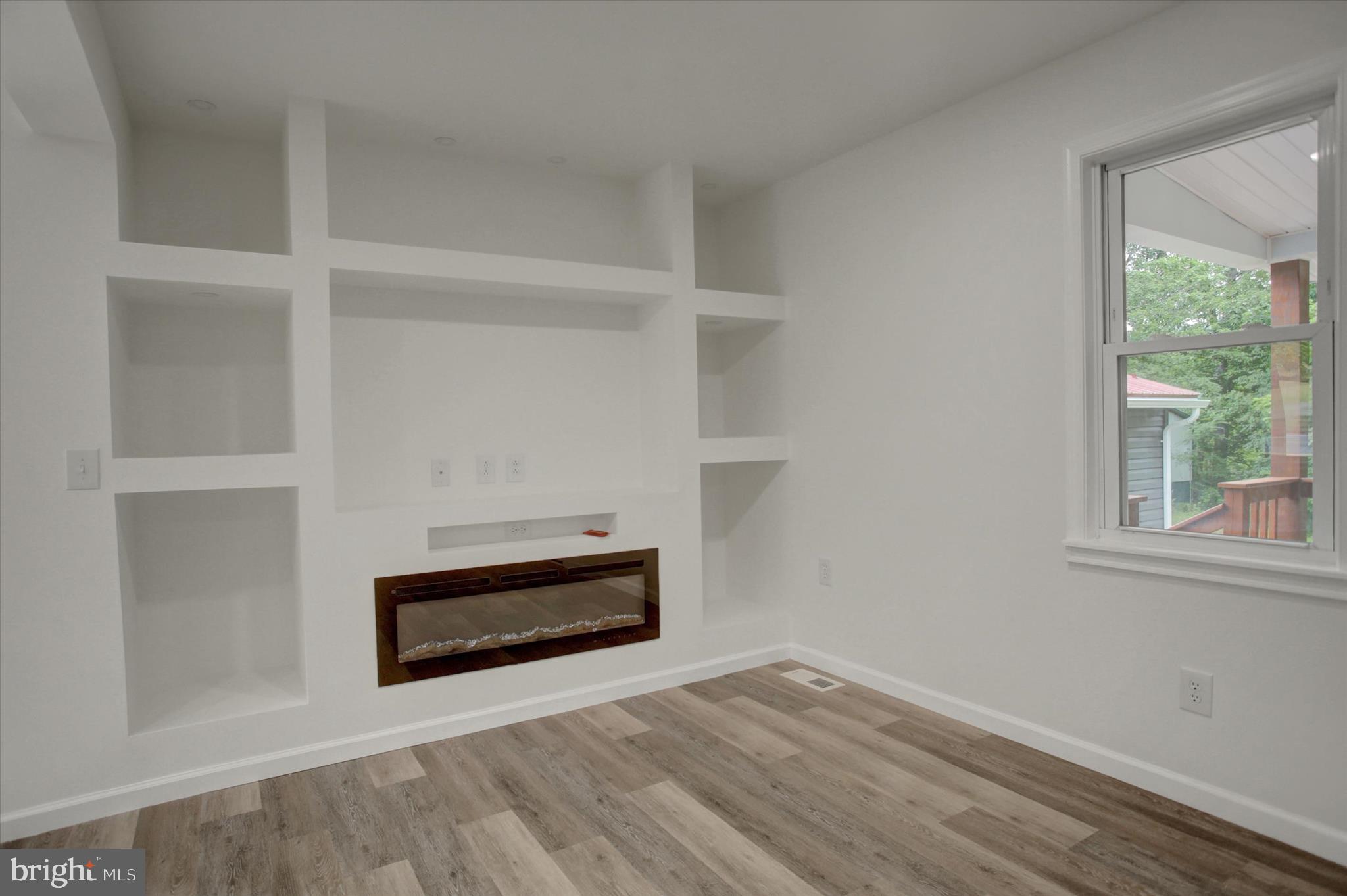 CALEDONIA - Residential