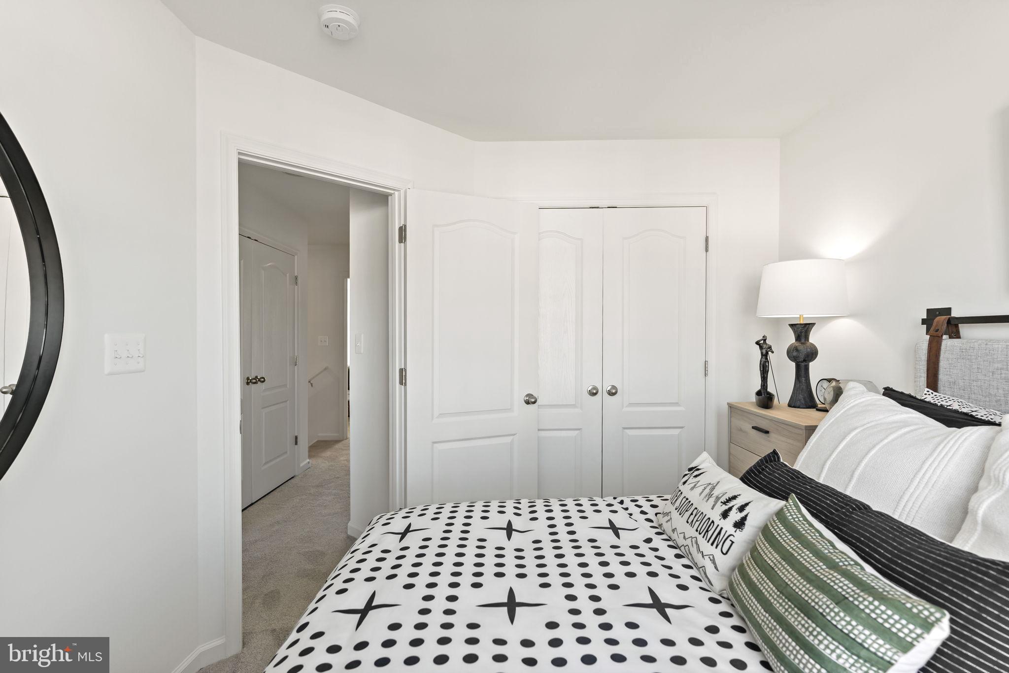 WHISPERING PINES - Residential