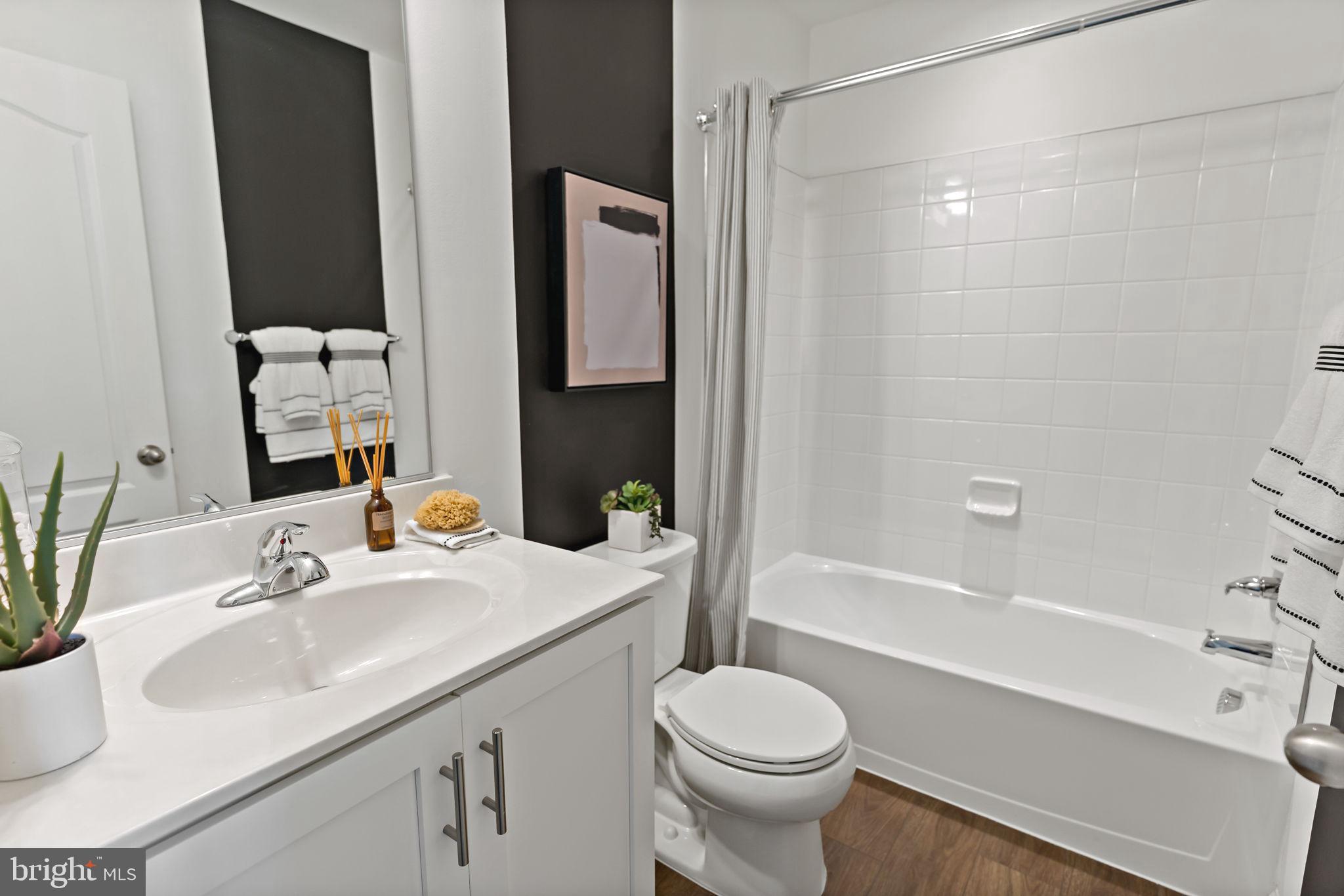 WHISPERING PINES - Residential