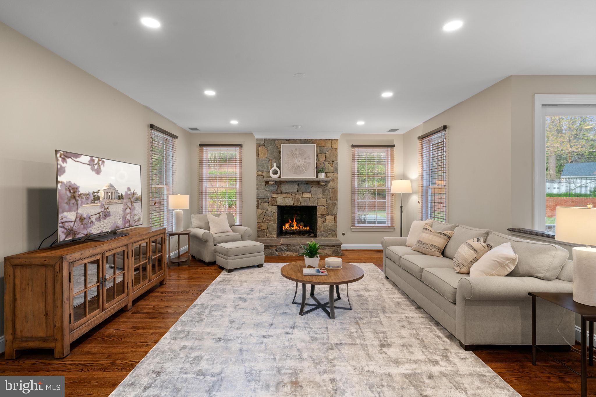 FRANKLIN PARK - Residential