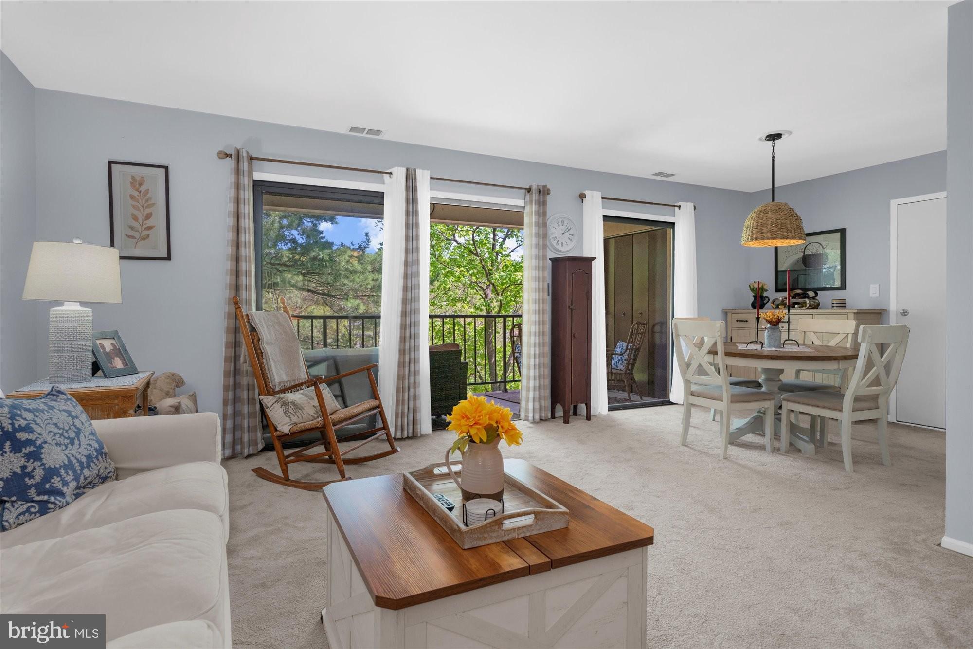 FLYING HILLS - Residential
