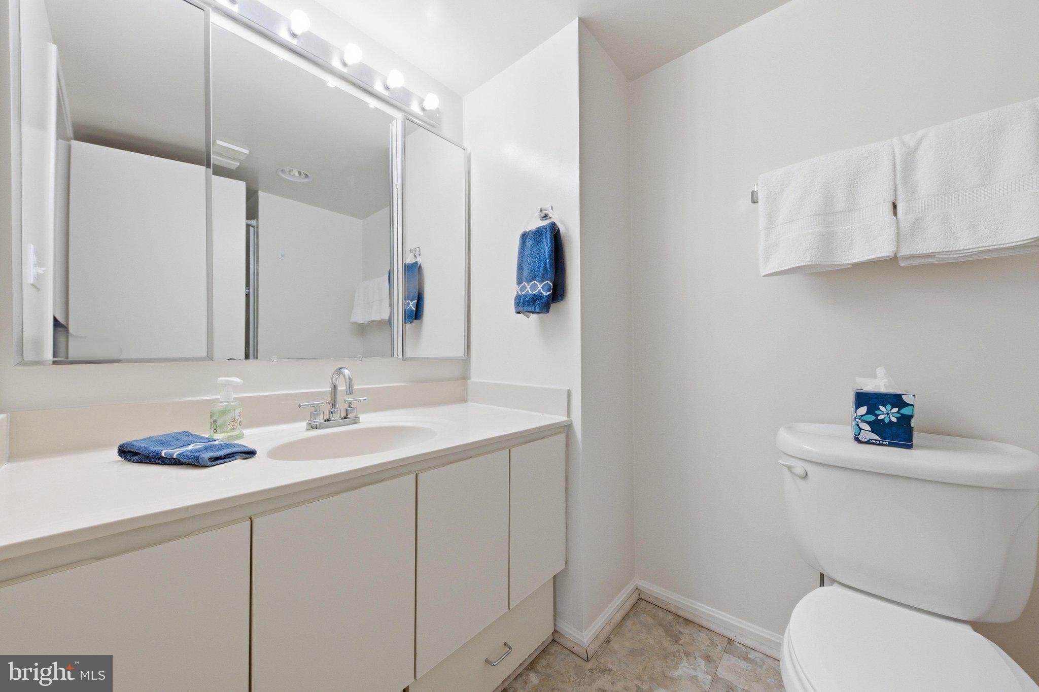 GREENS AT LEISURE WORLD - Residential