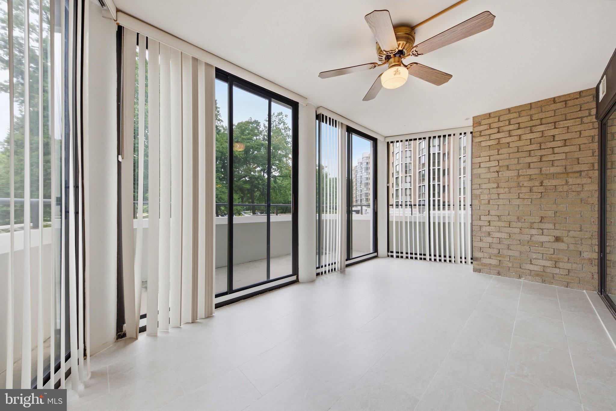 GREENS AT LEISURE WORLD - Residential