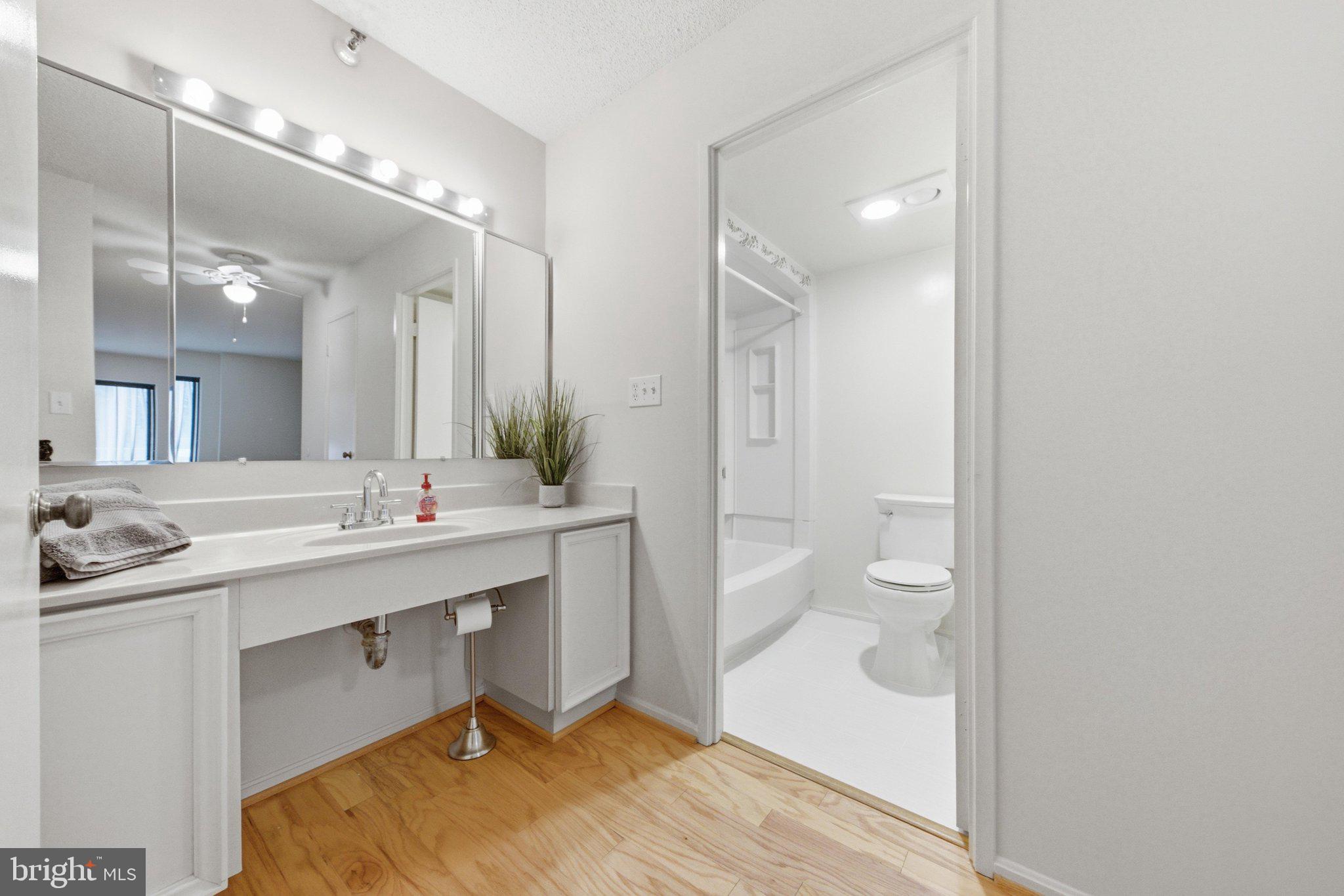 GREENS AT LEISURE WORLD - Residential