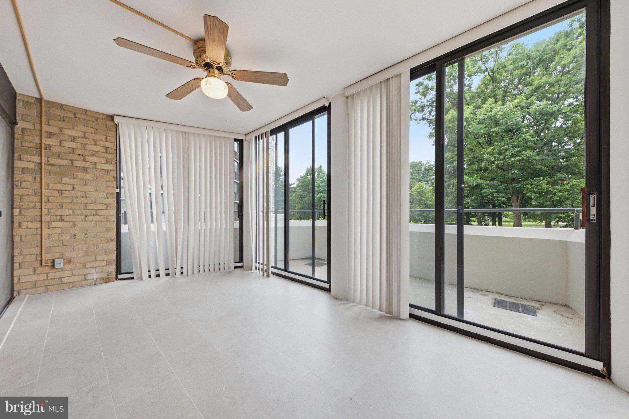 GREENS AT LEISURE WORLD - Residential