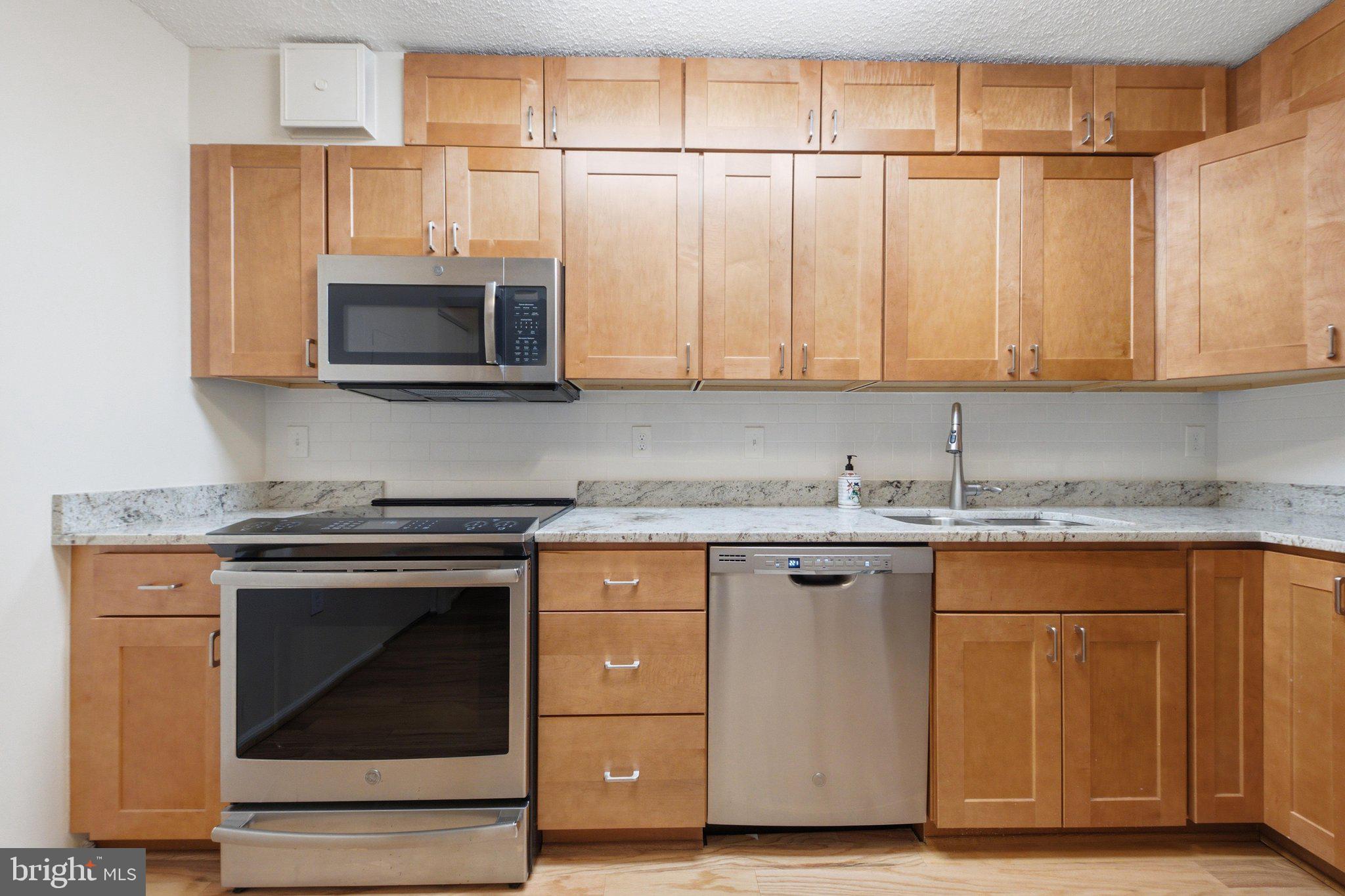 GREENS AT LEISURE WORLD - Residential