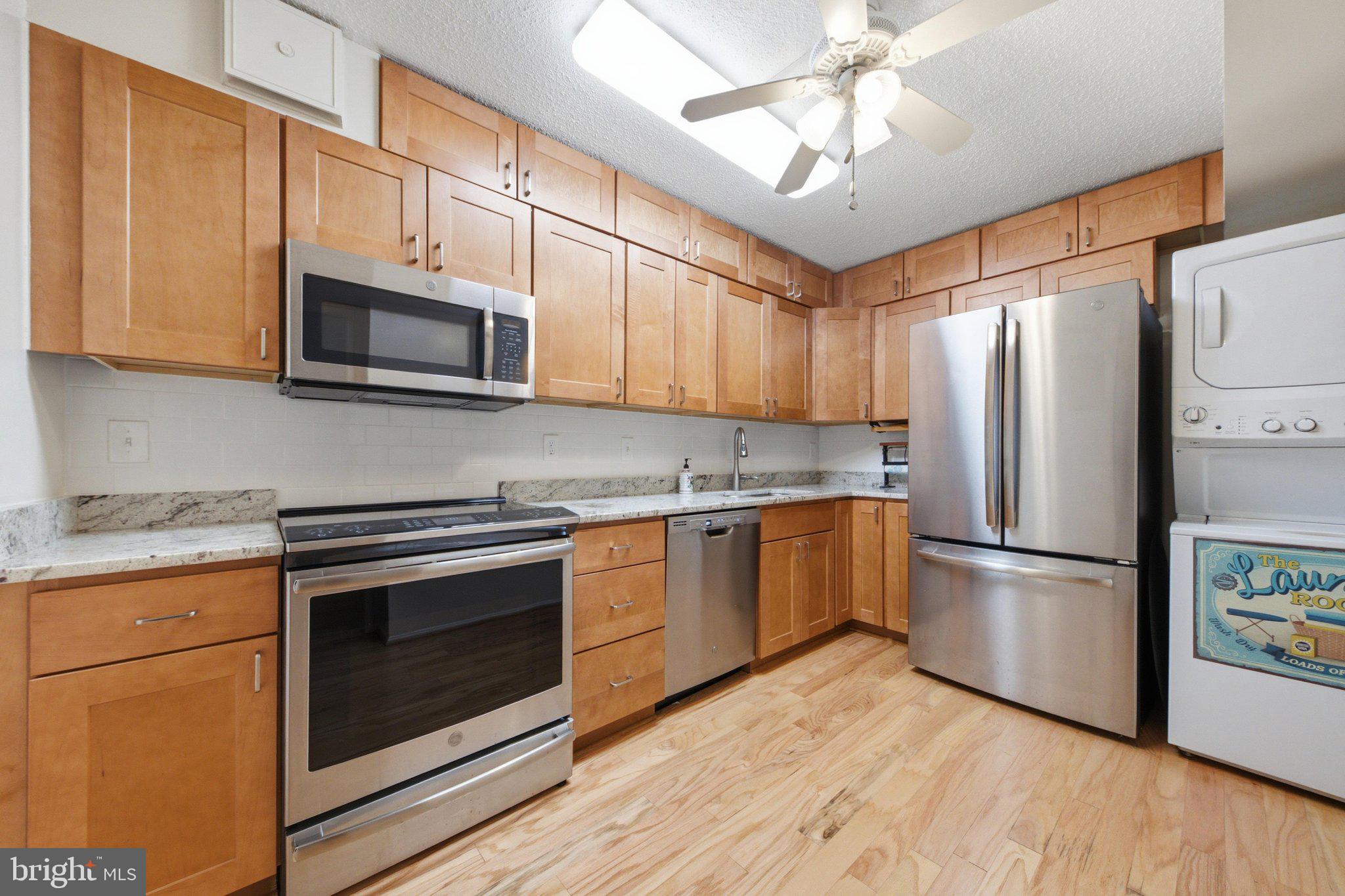 GREENS AT LEISURE WORLD - Residential