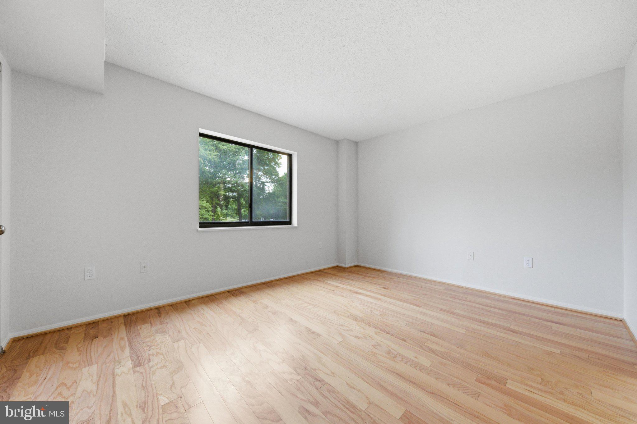 GREENS AT LEISURE WORLD - Residential