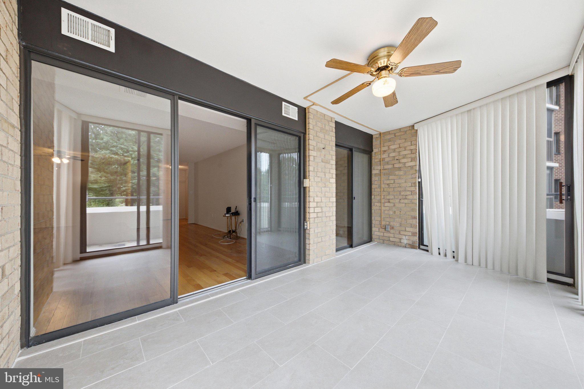 GREENS AT LEISURE WORLD - Residential