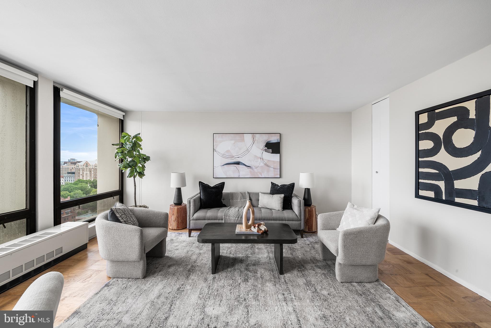 SOCIETY HILL - Residential