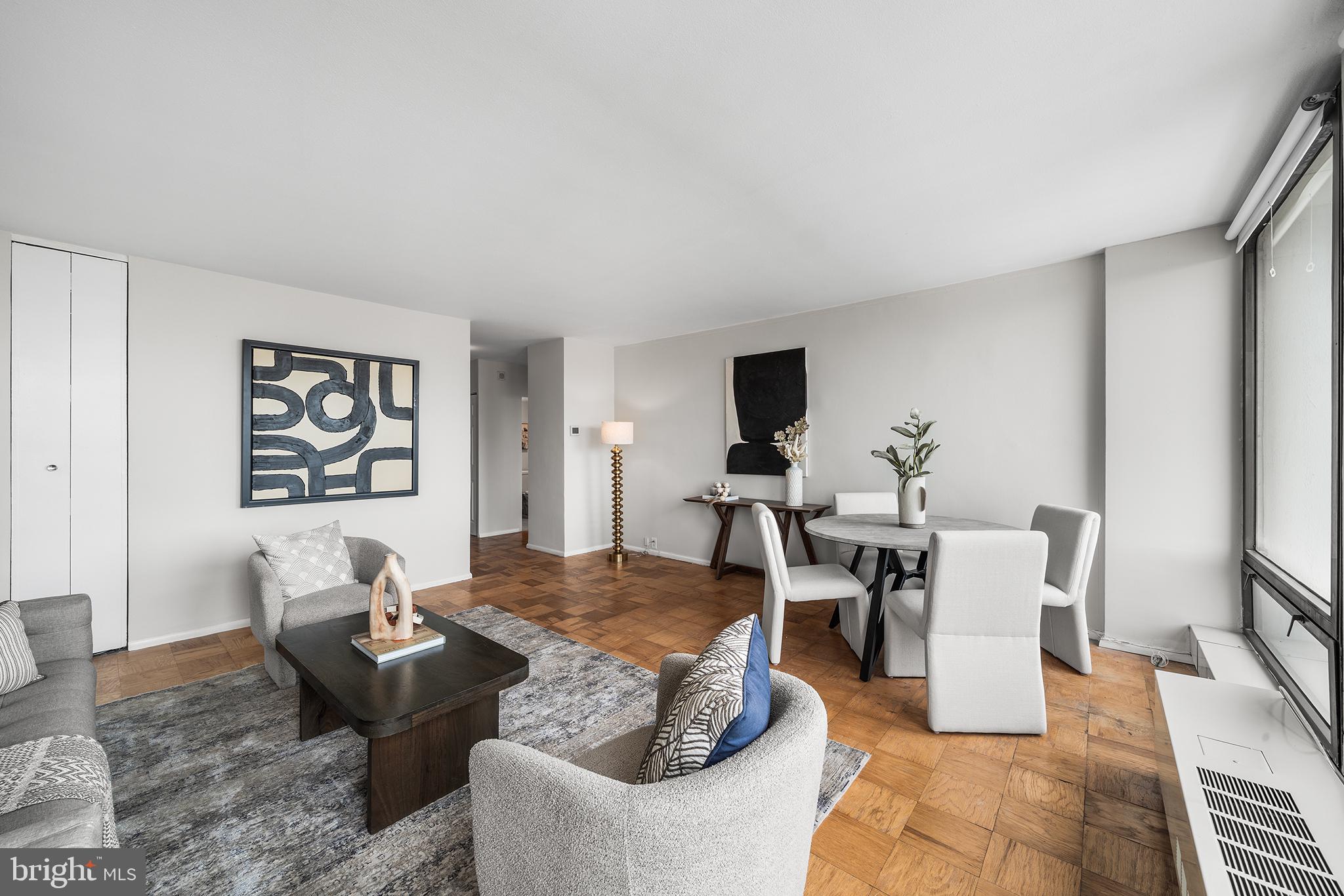 SOCIETY HILL - Residential