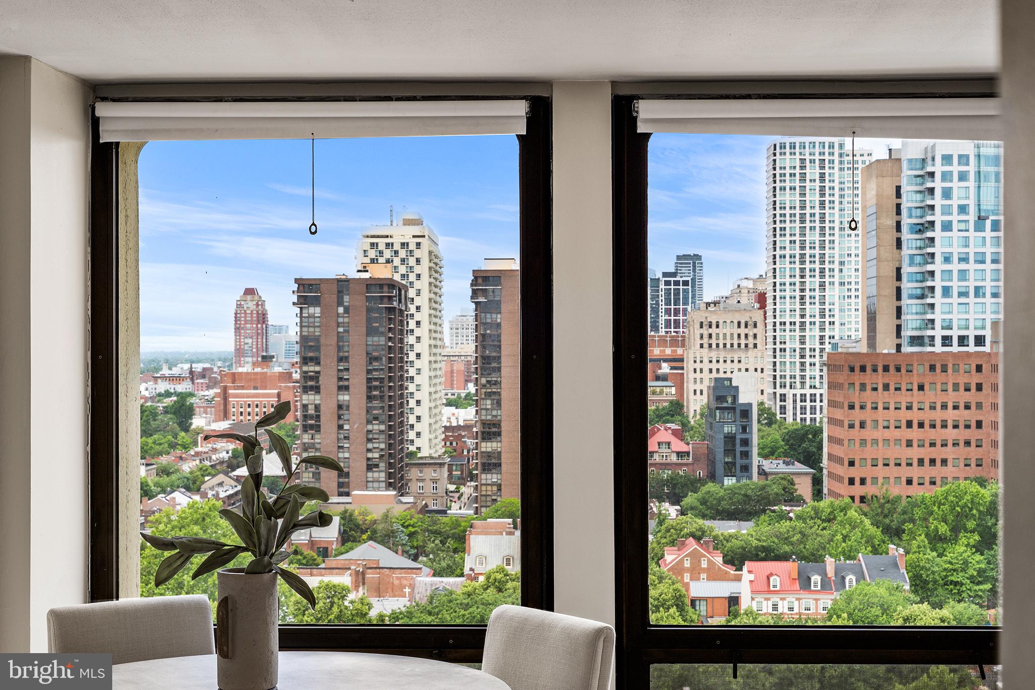 SOCIETY HILL - Residential