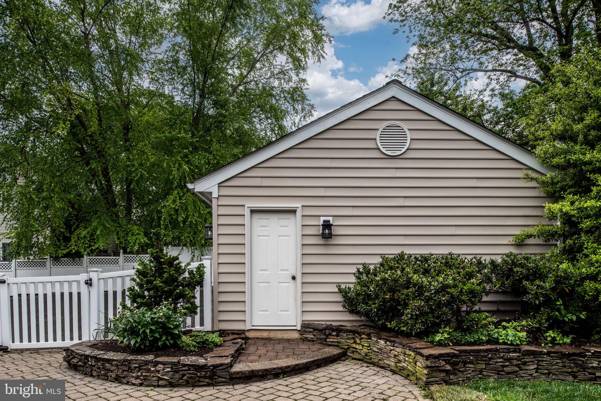 WEST MC LEAN - Residential