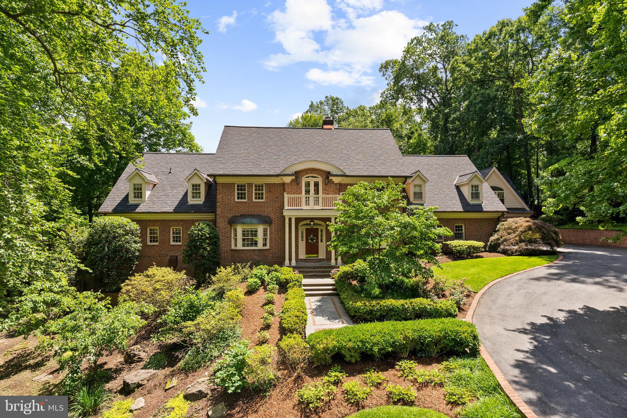 LANGLEY FOREST - Residential