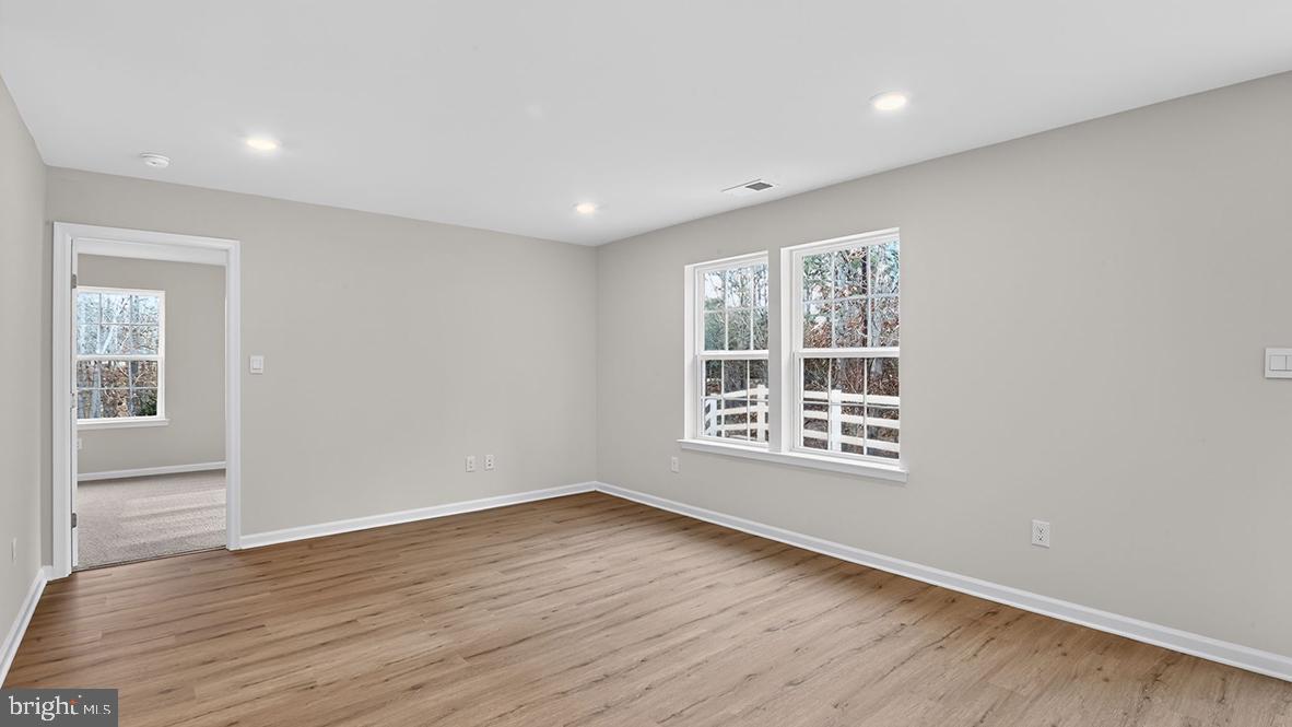 RIVERPOINTE - Residential
