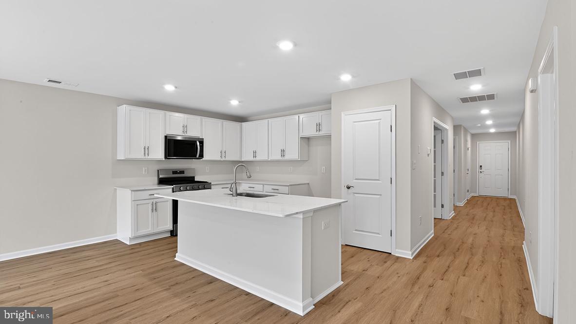 RIVERPOINTE - Residential