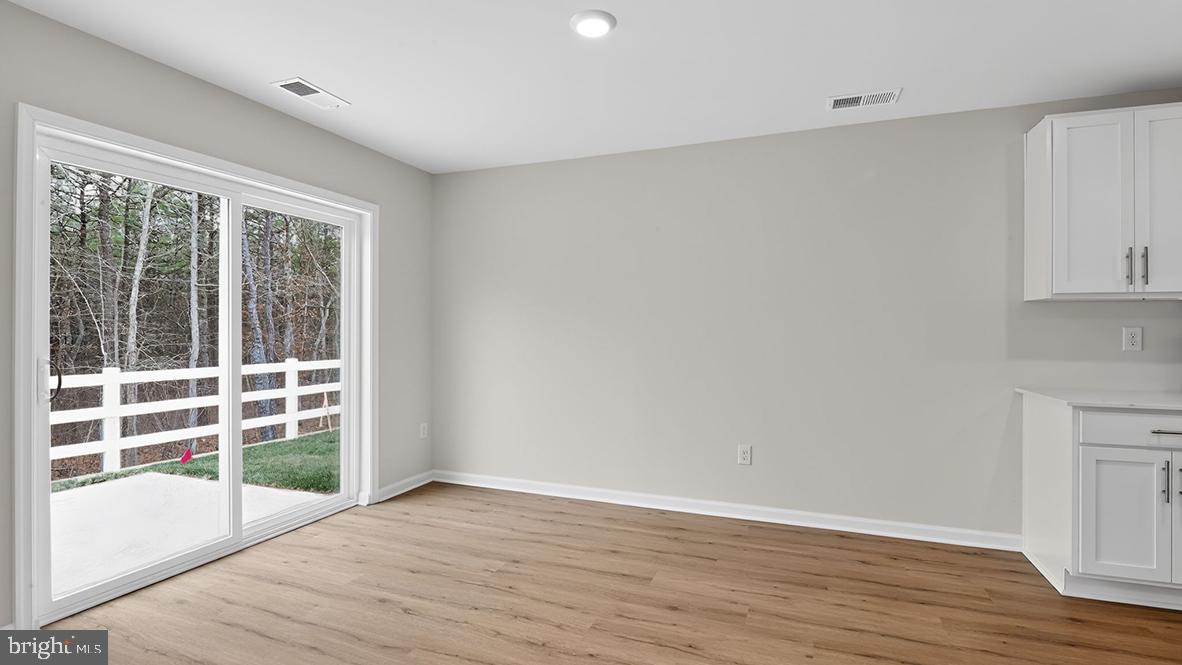 RIVERPOINTE - Residential