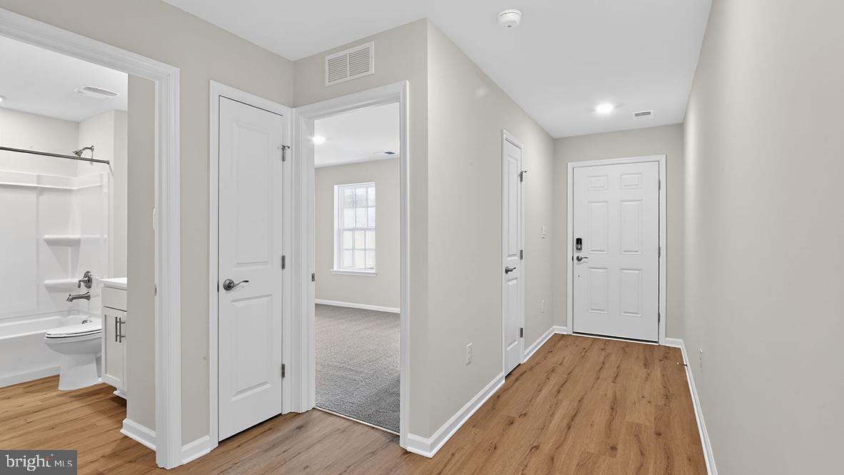 RIVERPOINTE - Residential
