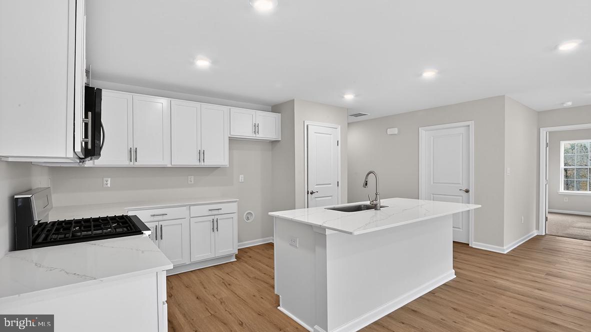 RIVERPOINTE - Residential