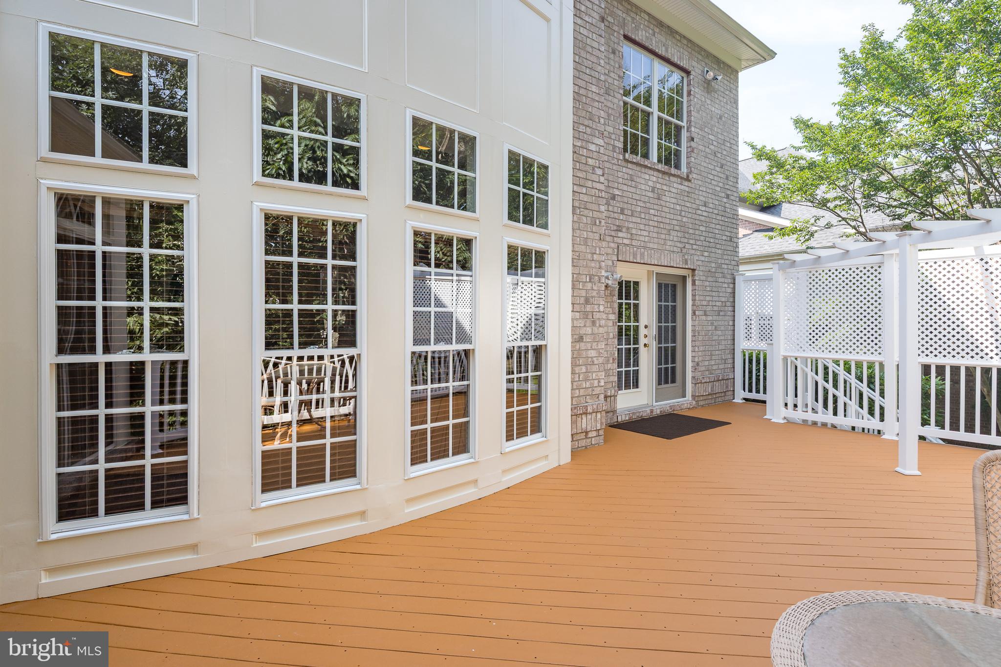 RIVER CREEK - Residential