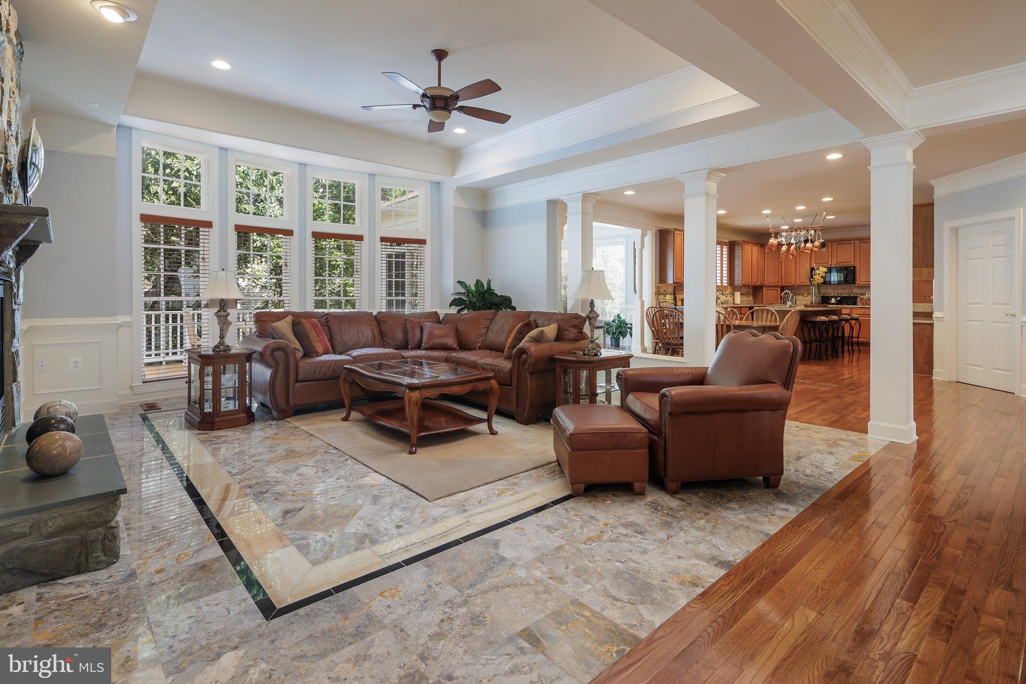 RIVER CREEK - Residential