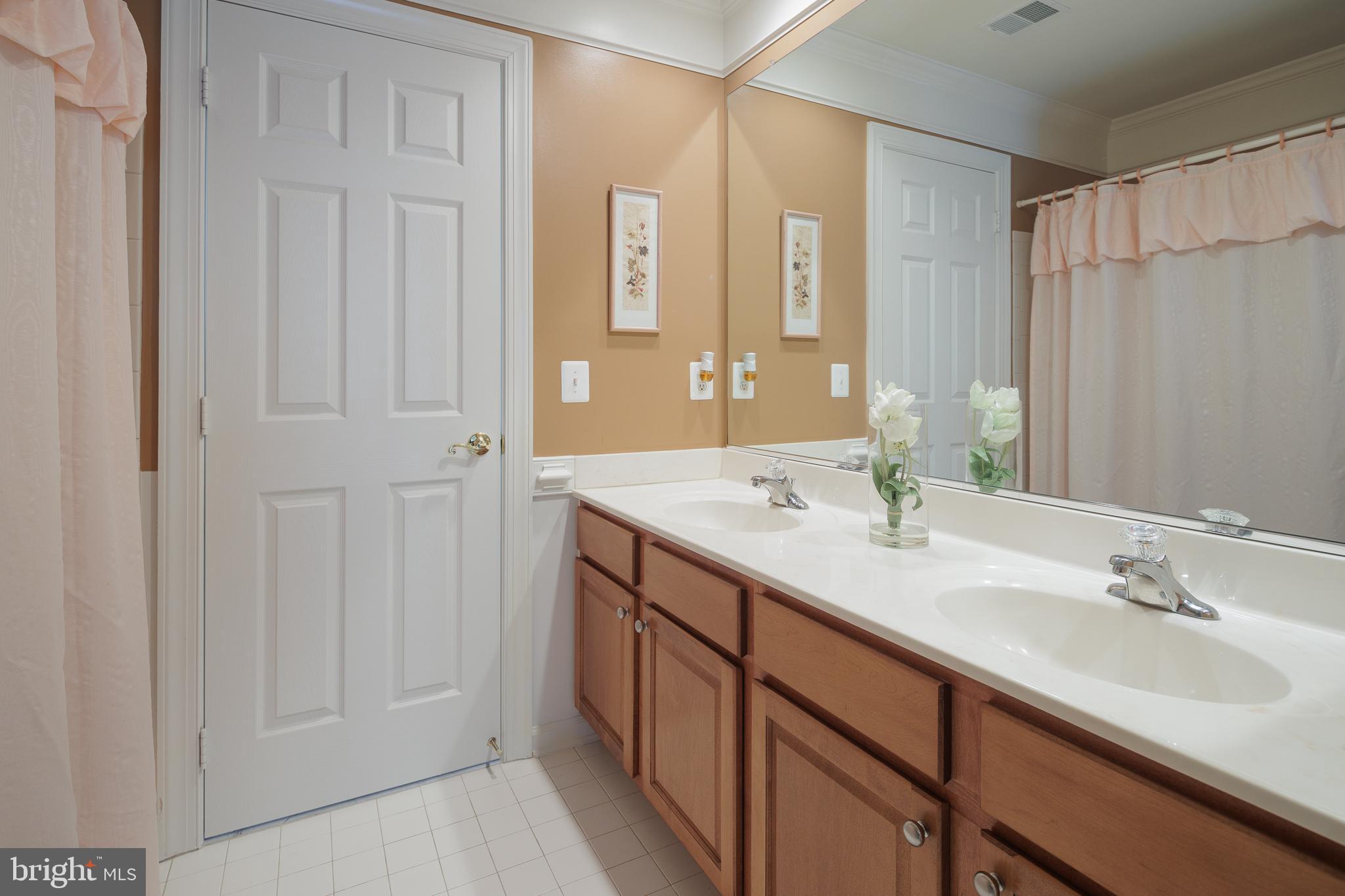 RIVER CREEK - Residential