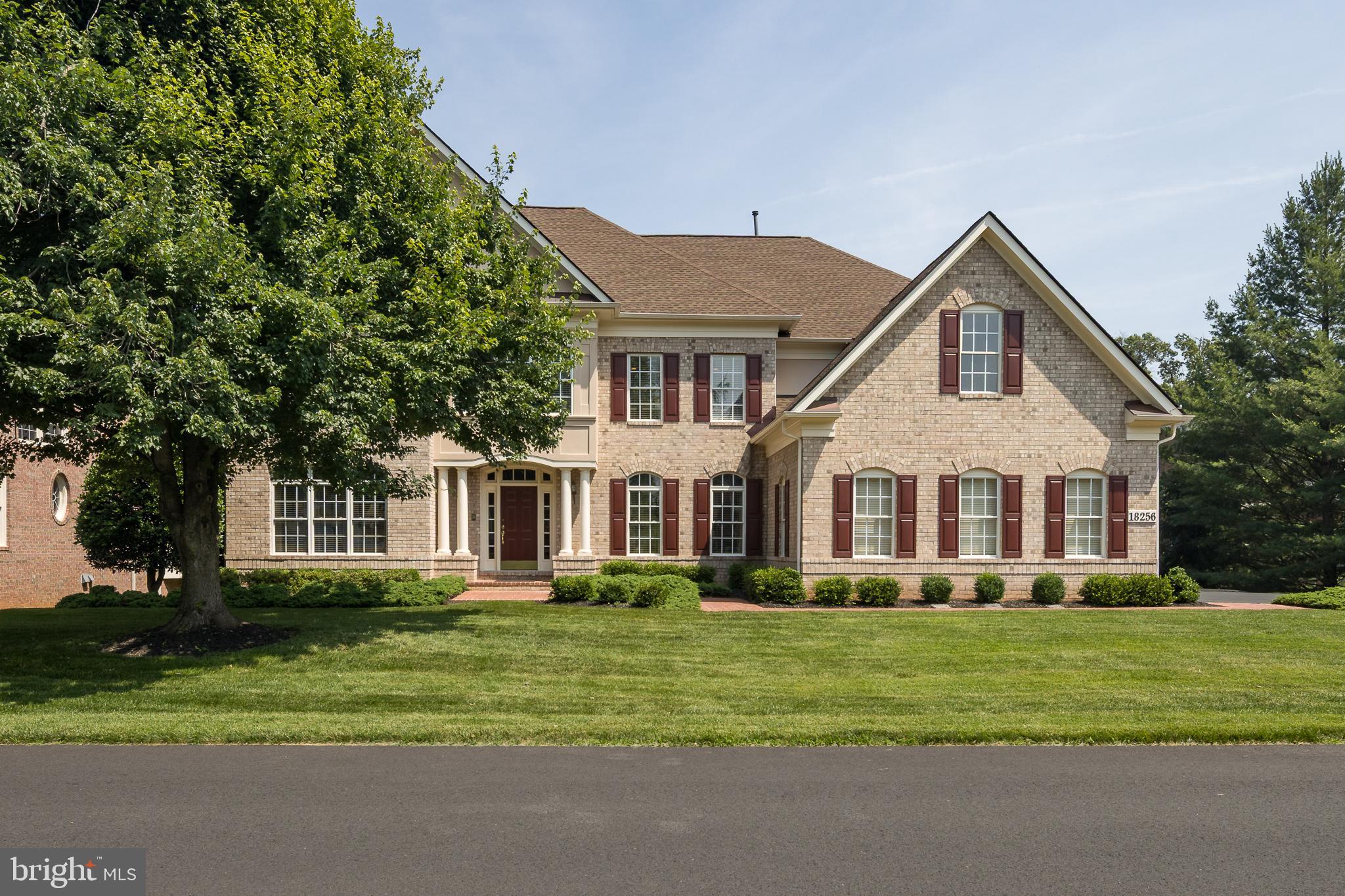 RIVER CREEK - Residential