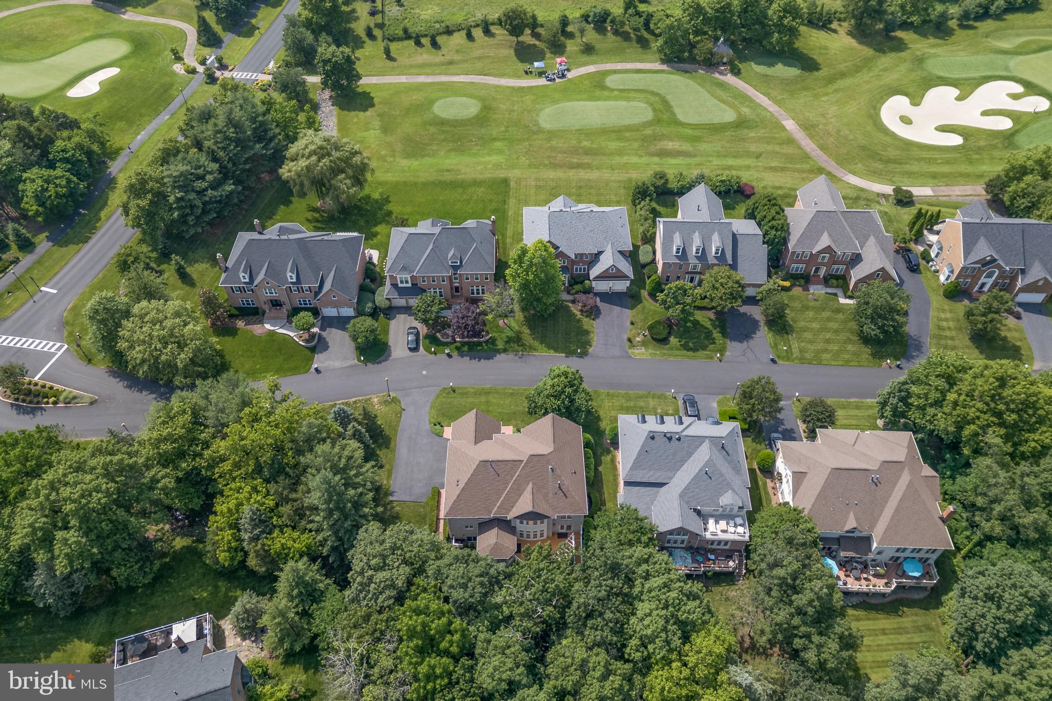 RIVER CREEK - Residential
