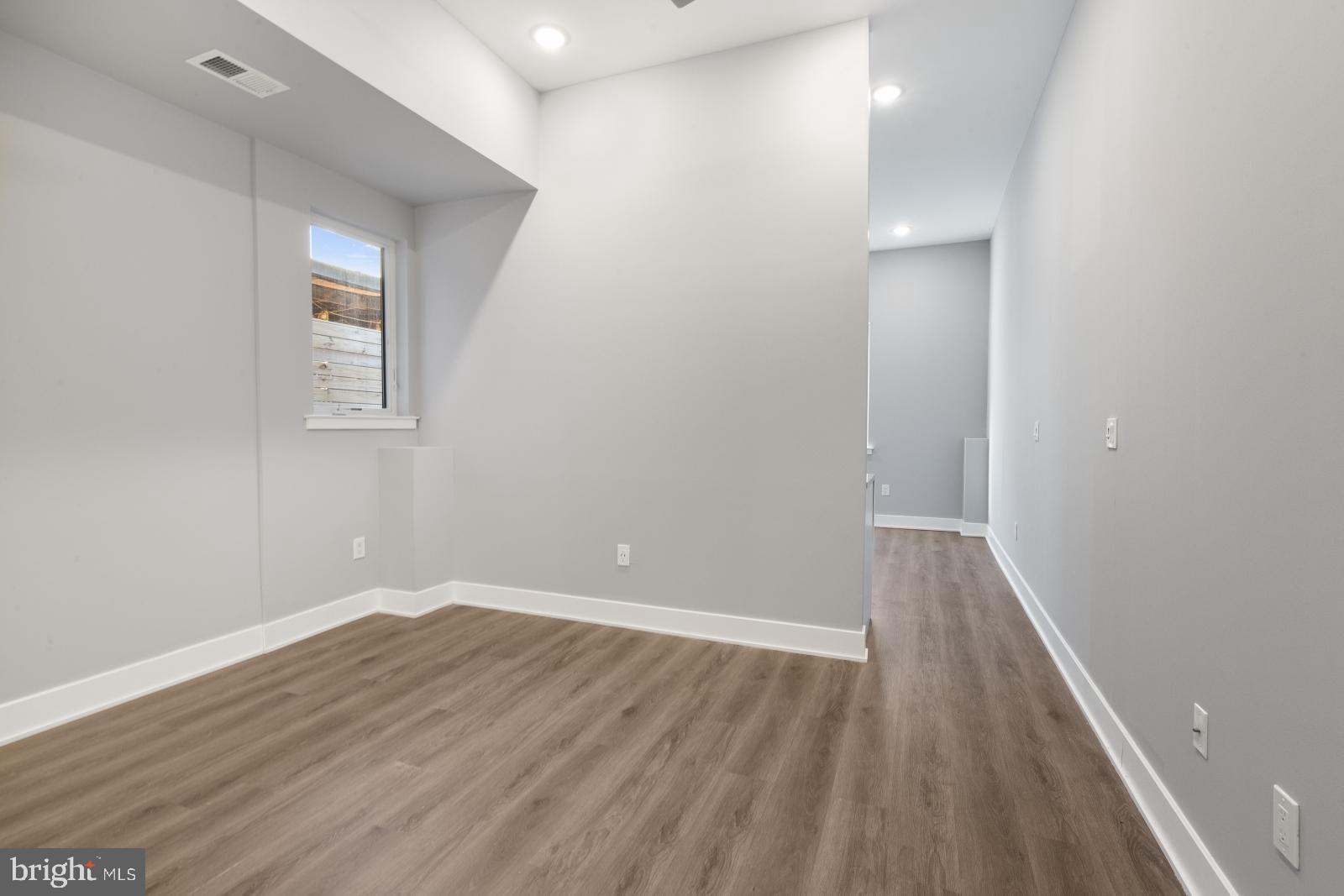 NORRIS SQUARE - Residential Lease