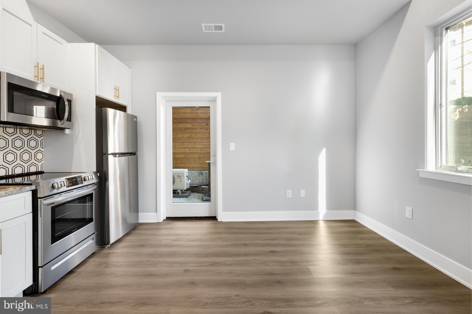 NORRIS SQUARE - Residential Lease