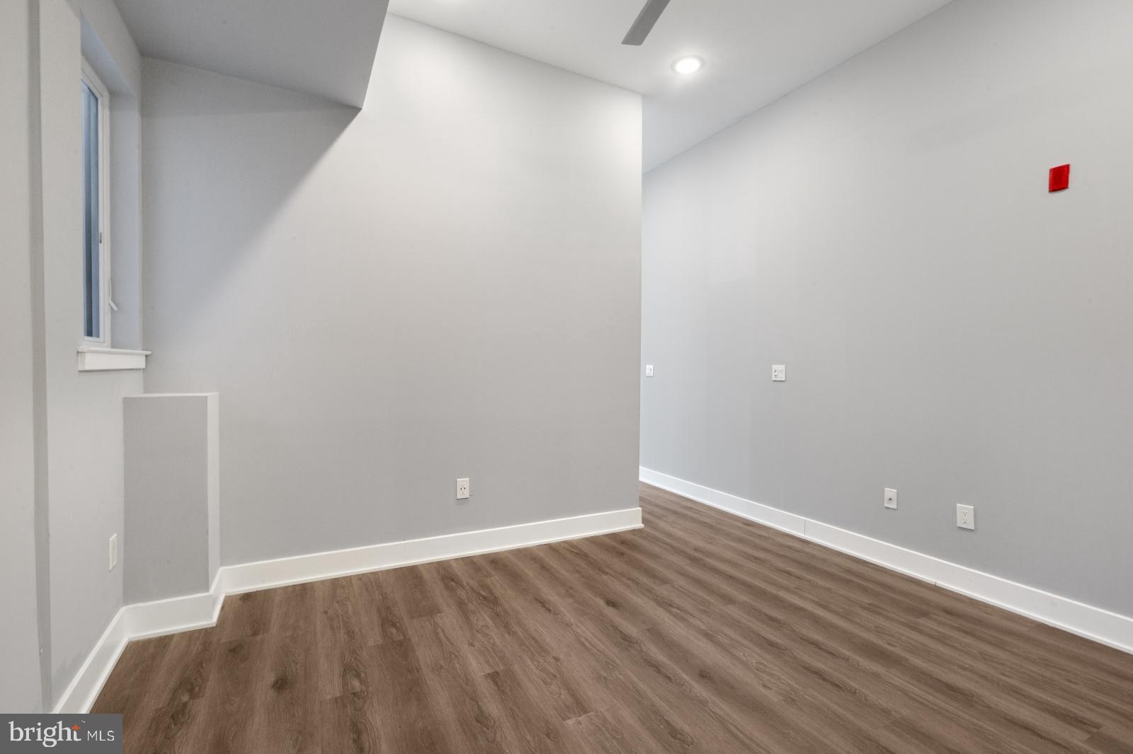 NORRIS SQUARE - Residential Lease