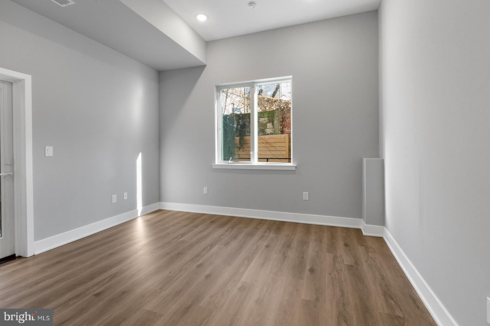 NORRIS SQUARE - Residential Lease