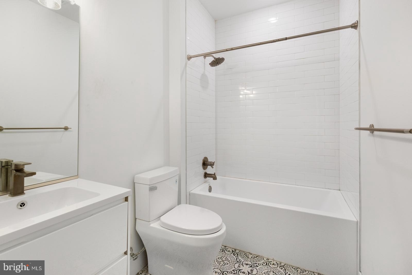 NORRIS SQUARE - Residential Lease