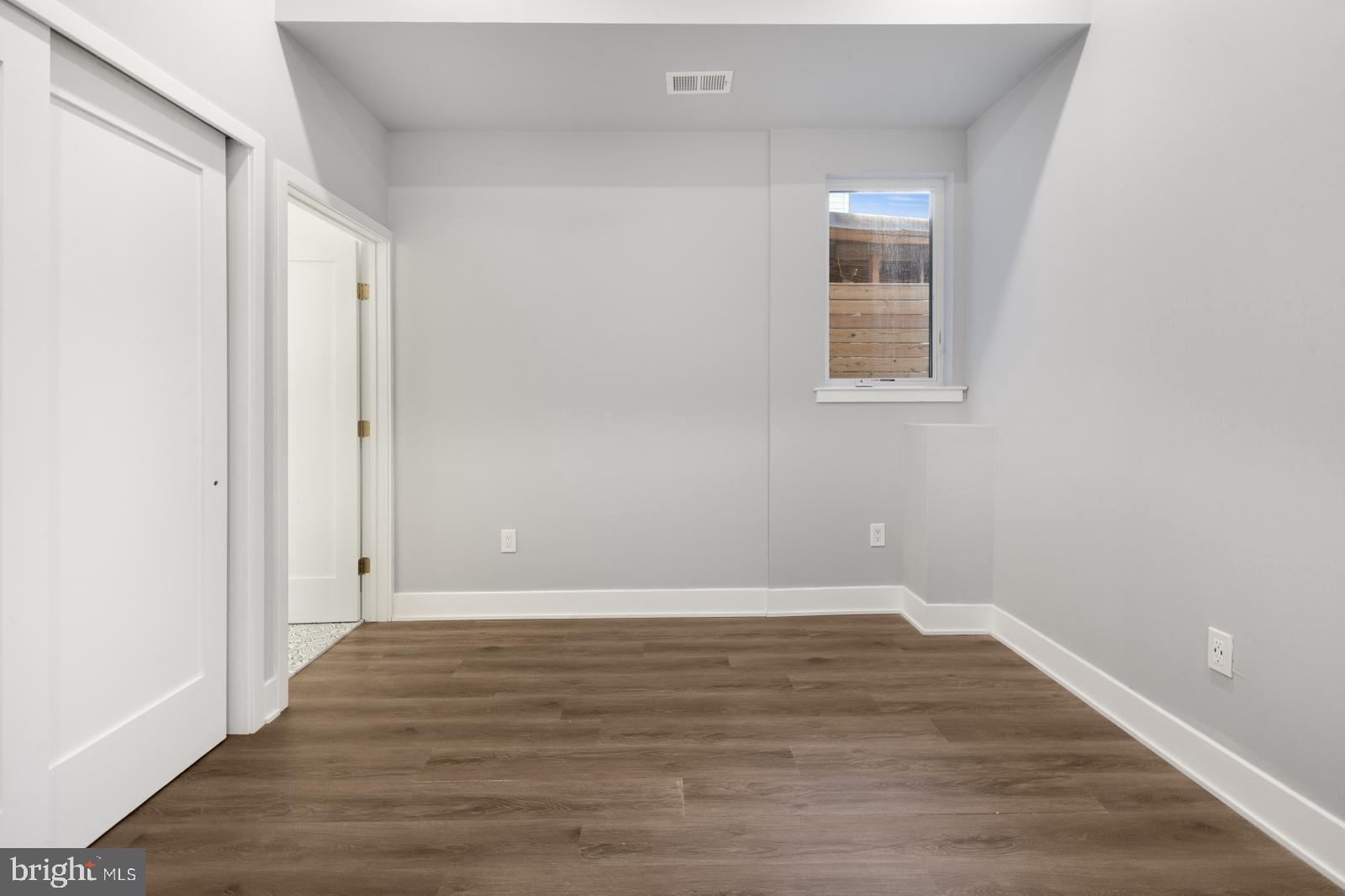 NORRIS SQUARE - Residential Lease