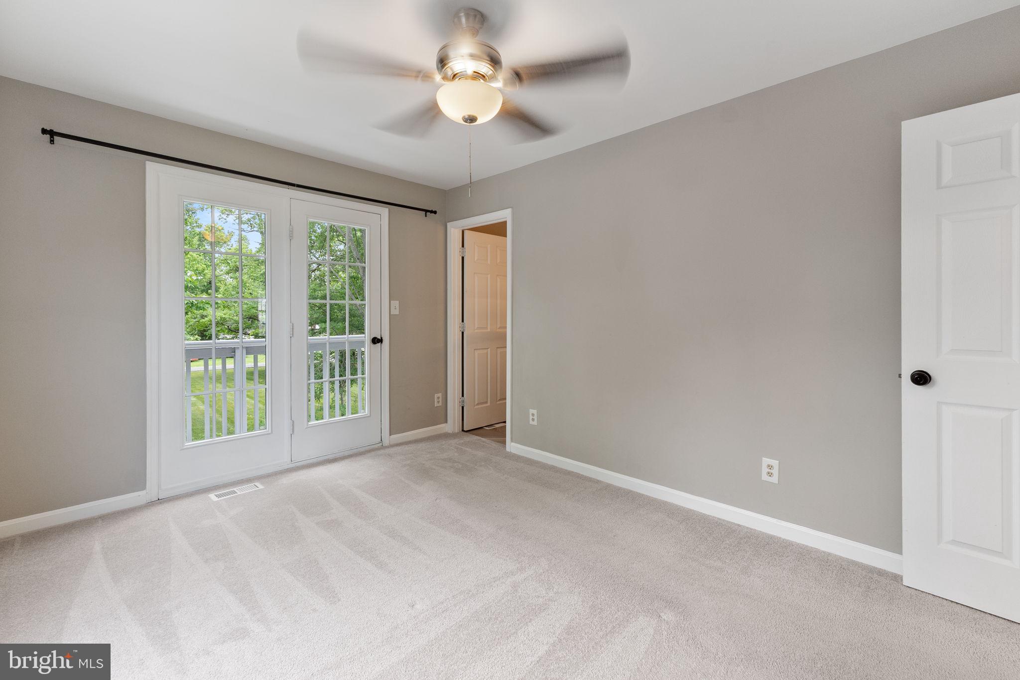 COLUMBIA BEACH - Residential