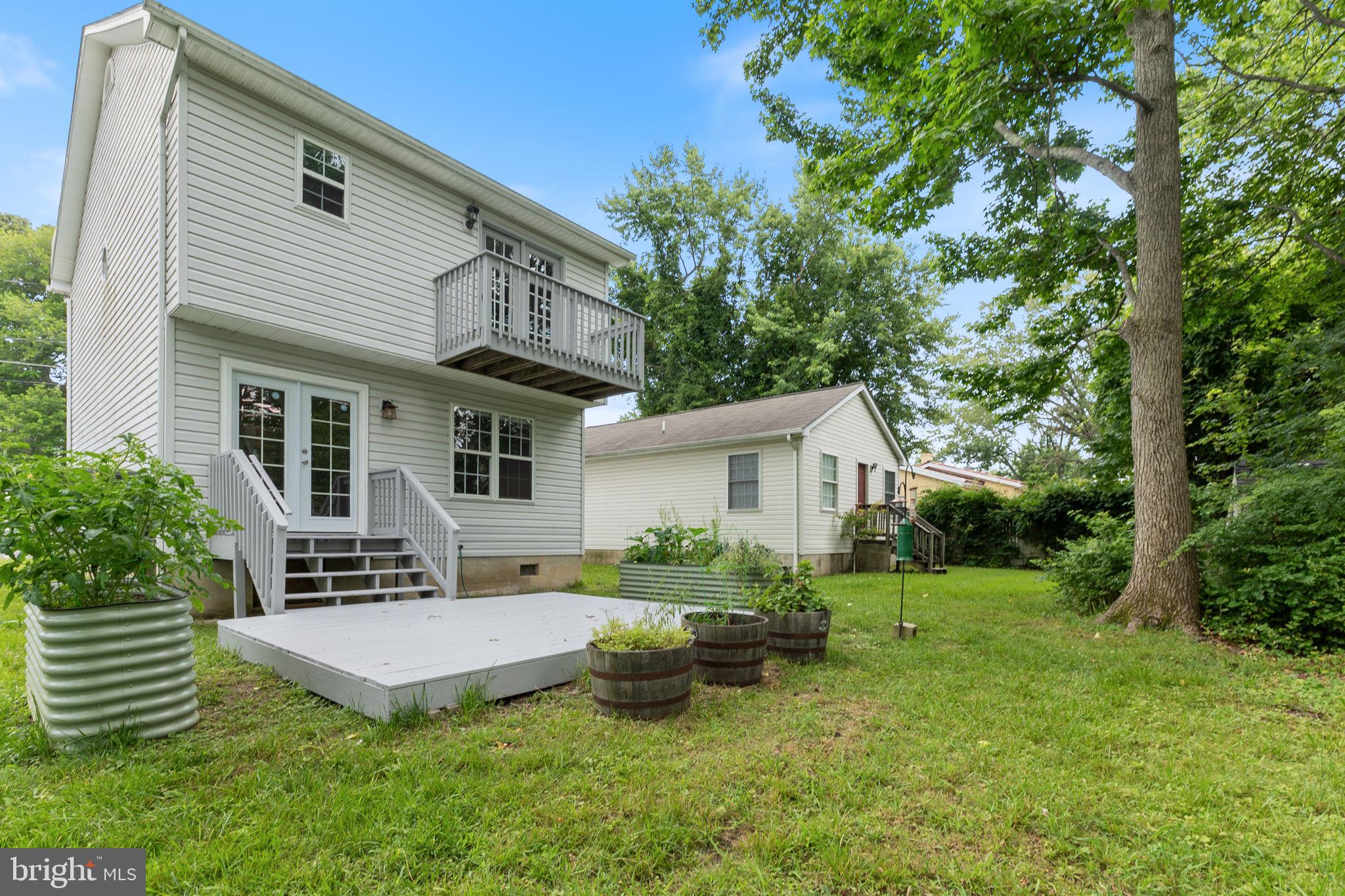 COLUMBIA BEACH - Residential