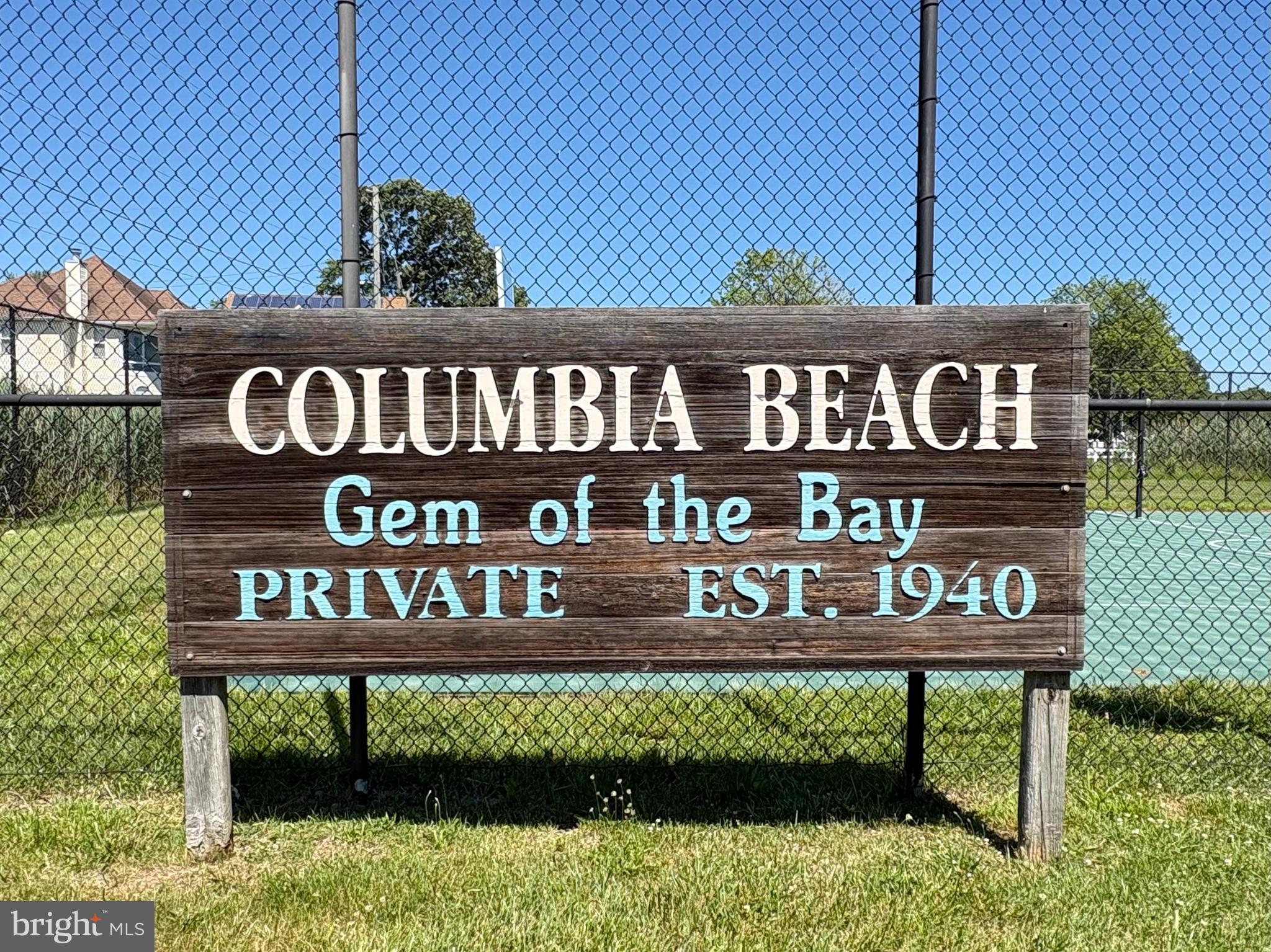 COLUMBIA BEACH - Residential