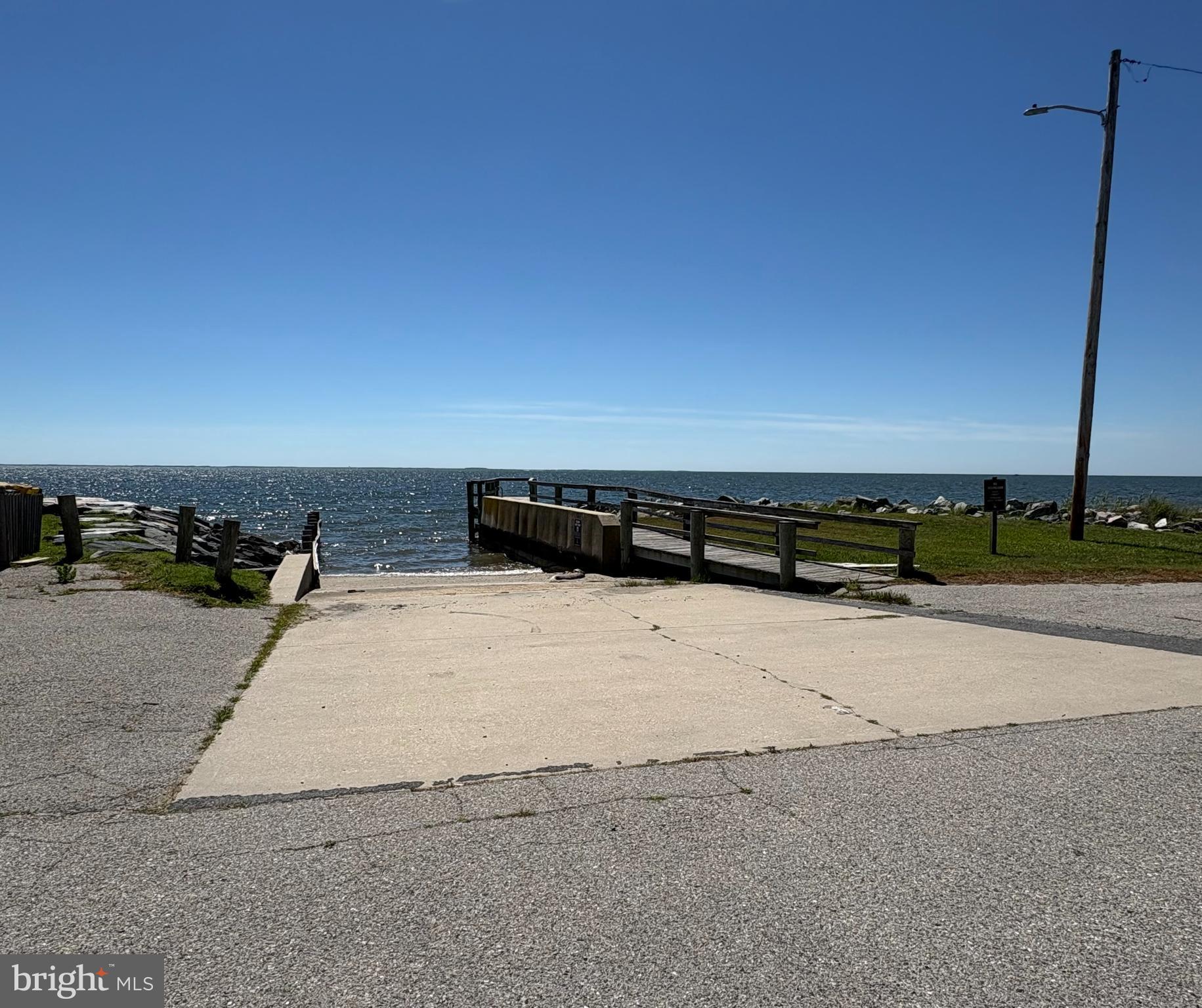 COLUMBIA BEACH - Residential
