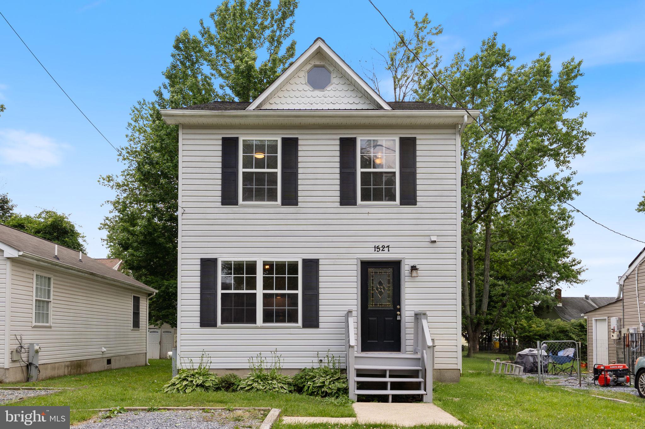 COLUMBIA BEACH - Residential