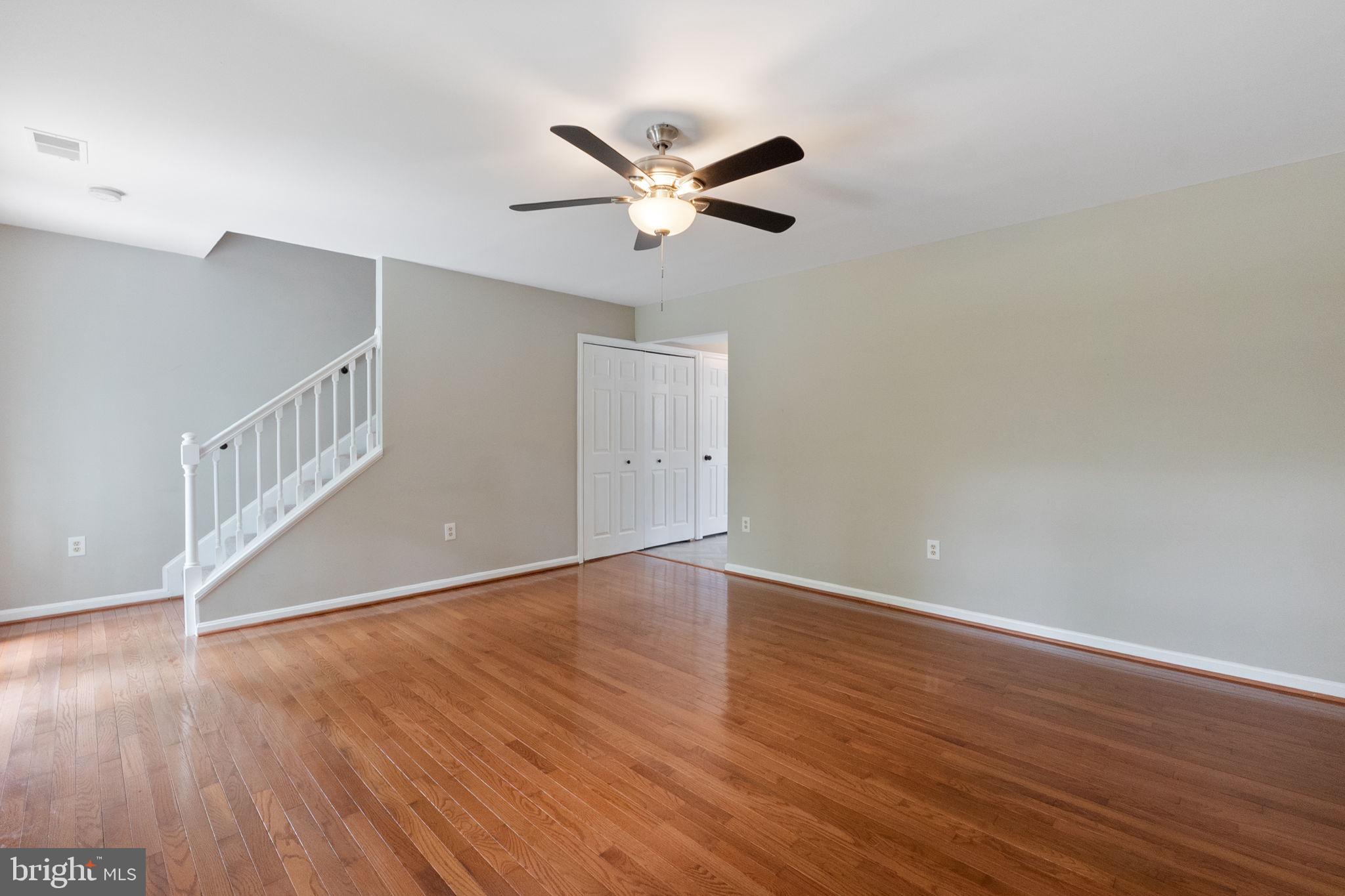 COLUMBIA BEACH - Residential