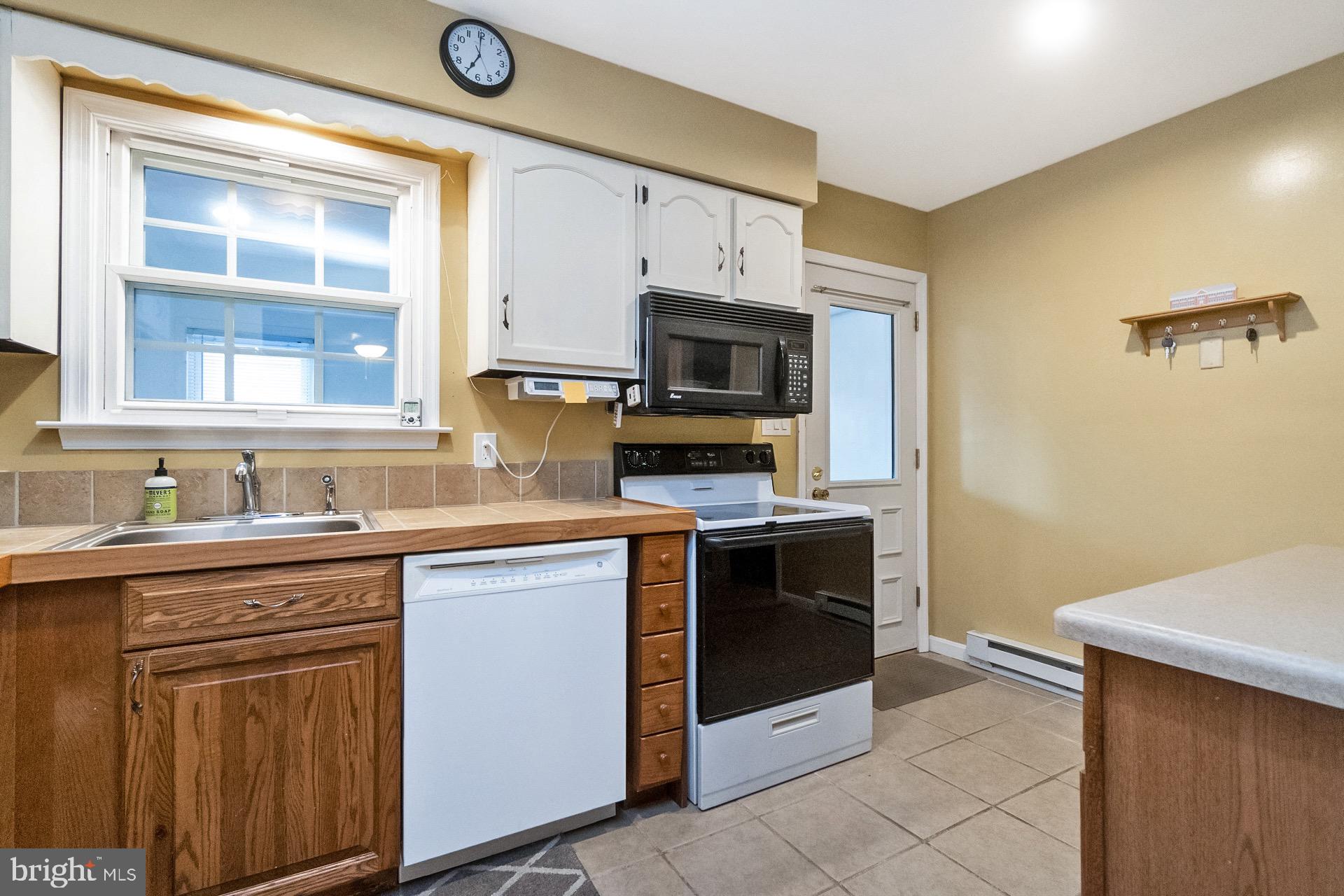 CHESTNUT GROVE - Residential